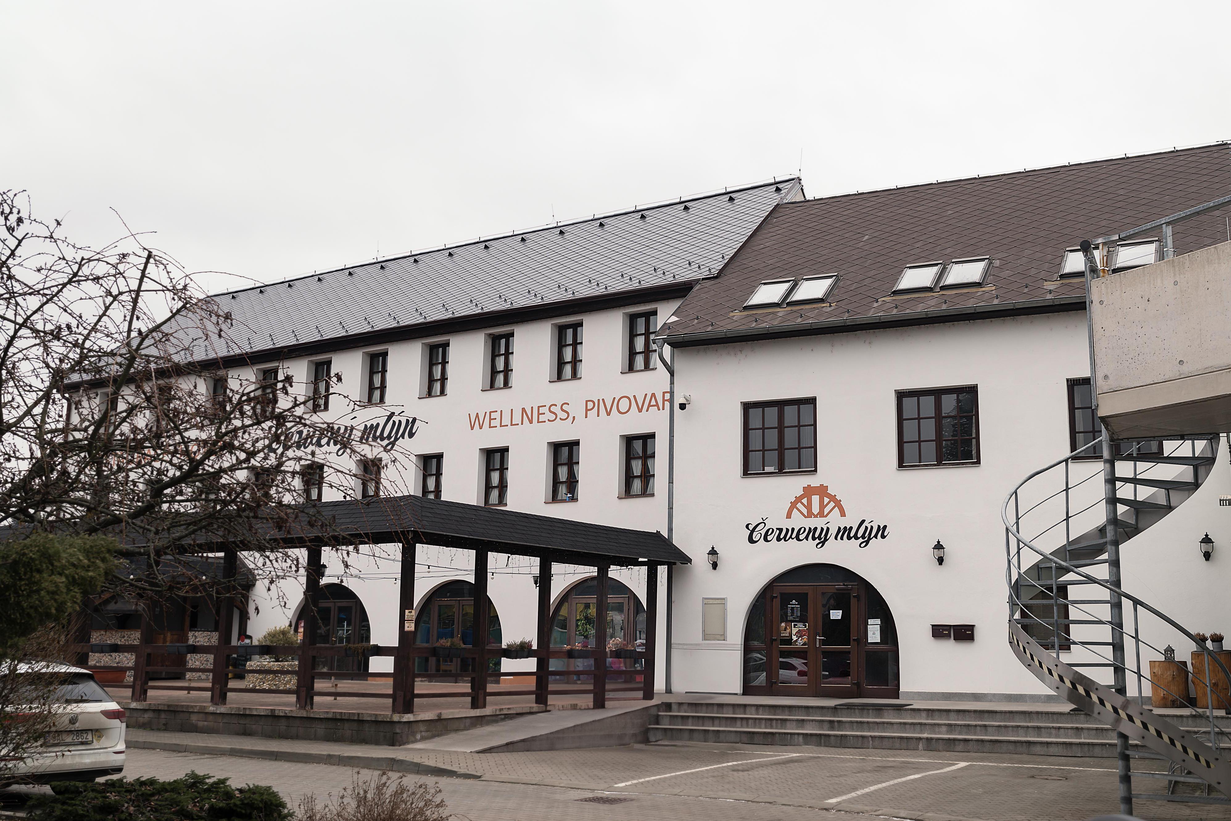 Hotel Červený Mlýn