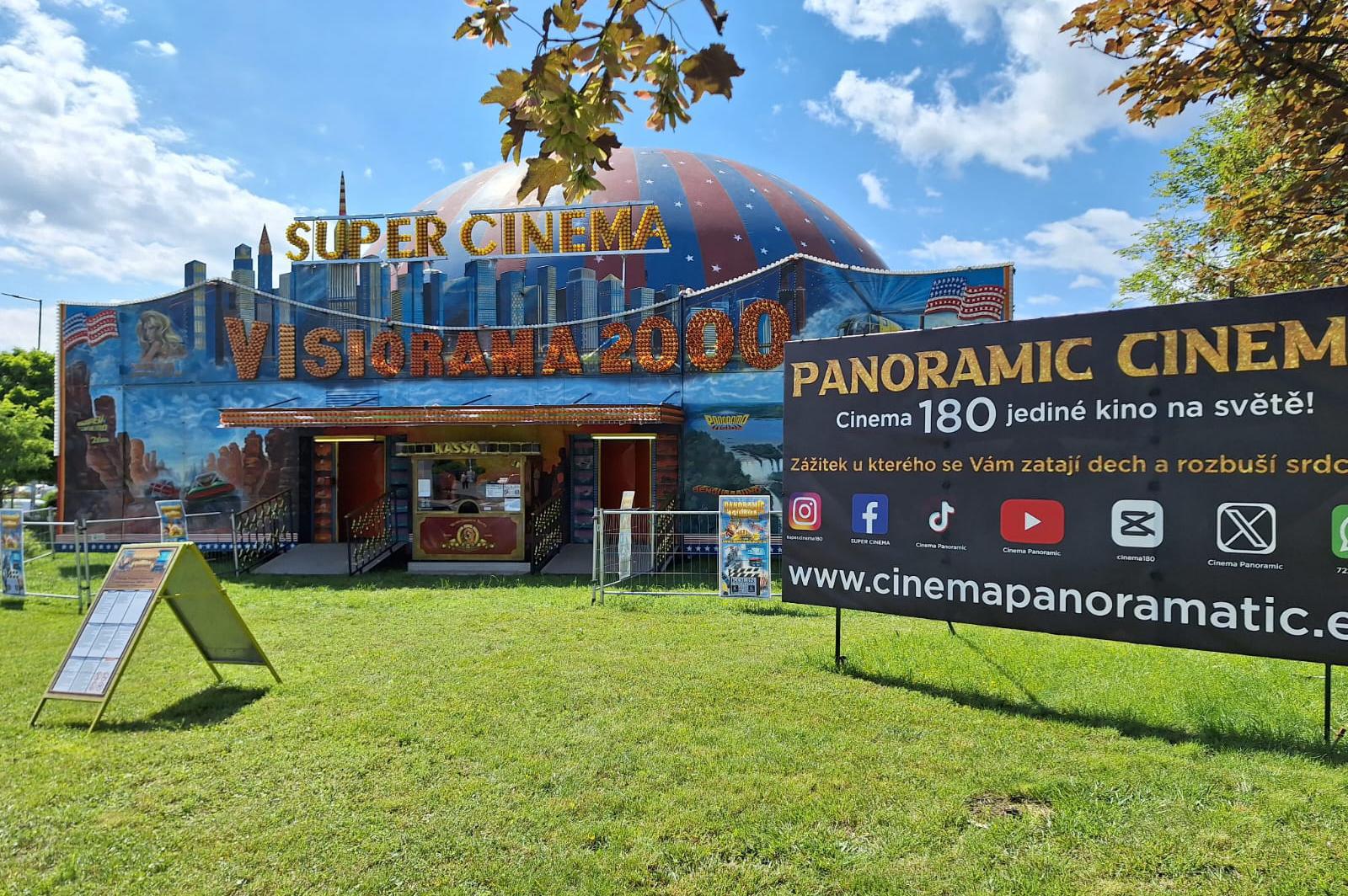 PANORAMIC CINEMA 180