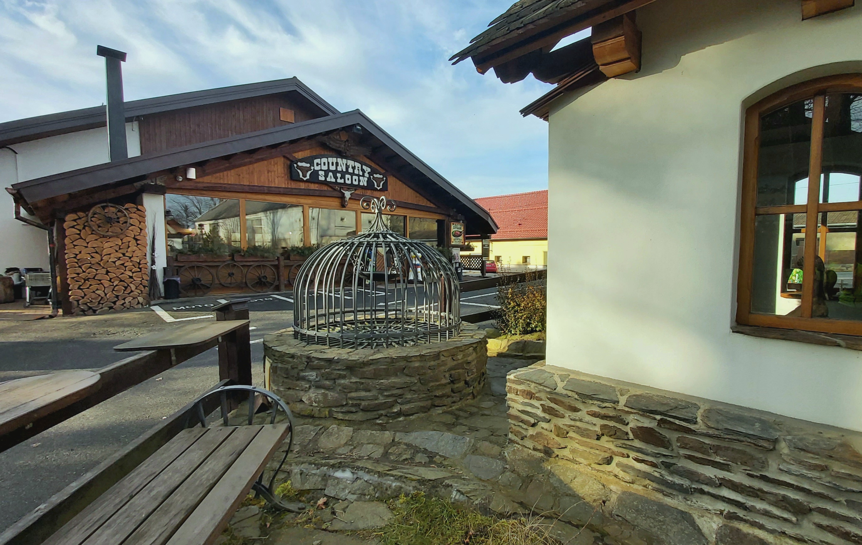 Country steak restaurant Beňovy foto 5