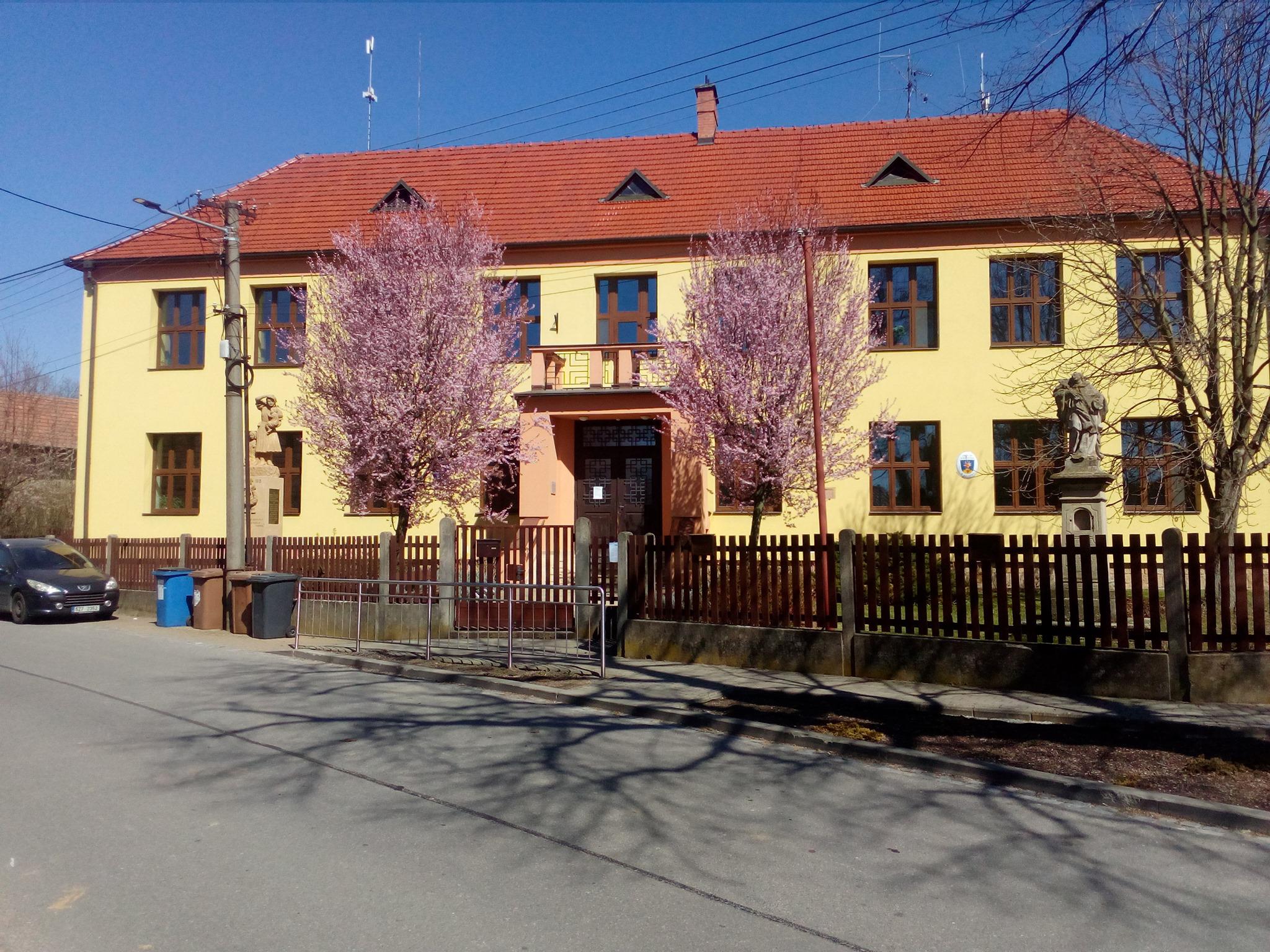Obecní knihovna Břestek foto 4