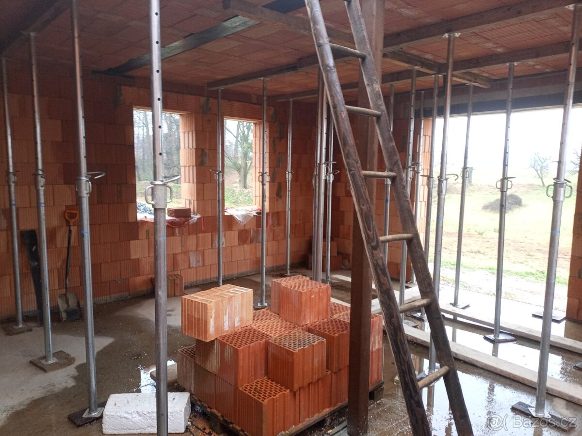 Lukáš Pastrňák - Půjčovna stavebních stojek