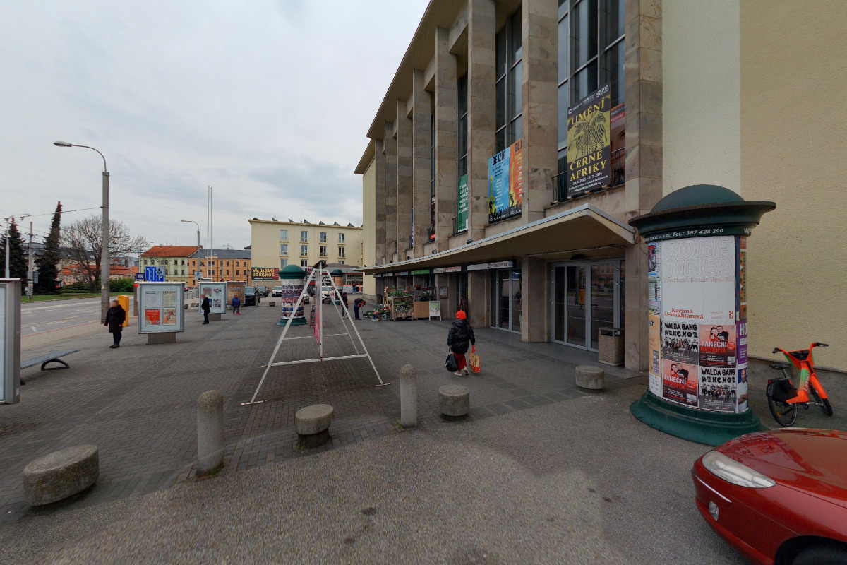 Květiny Senovážné nám.