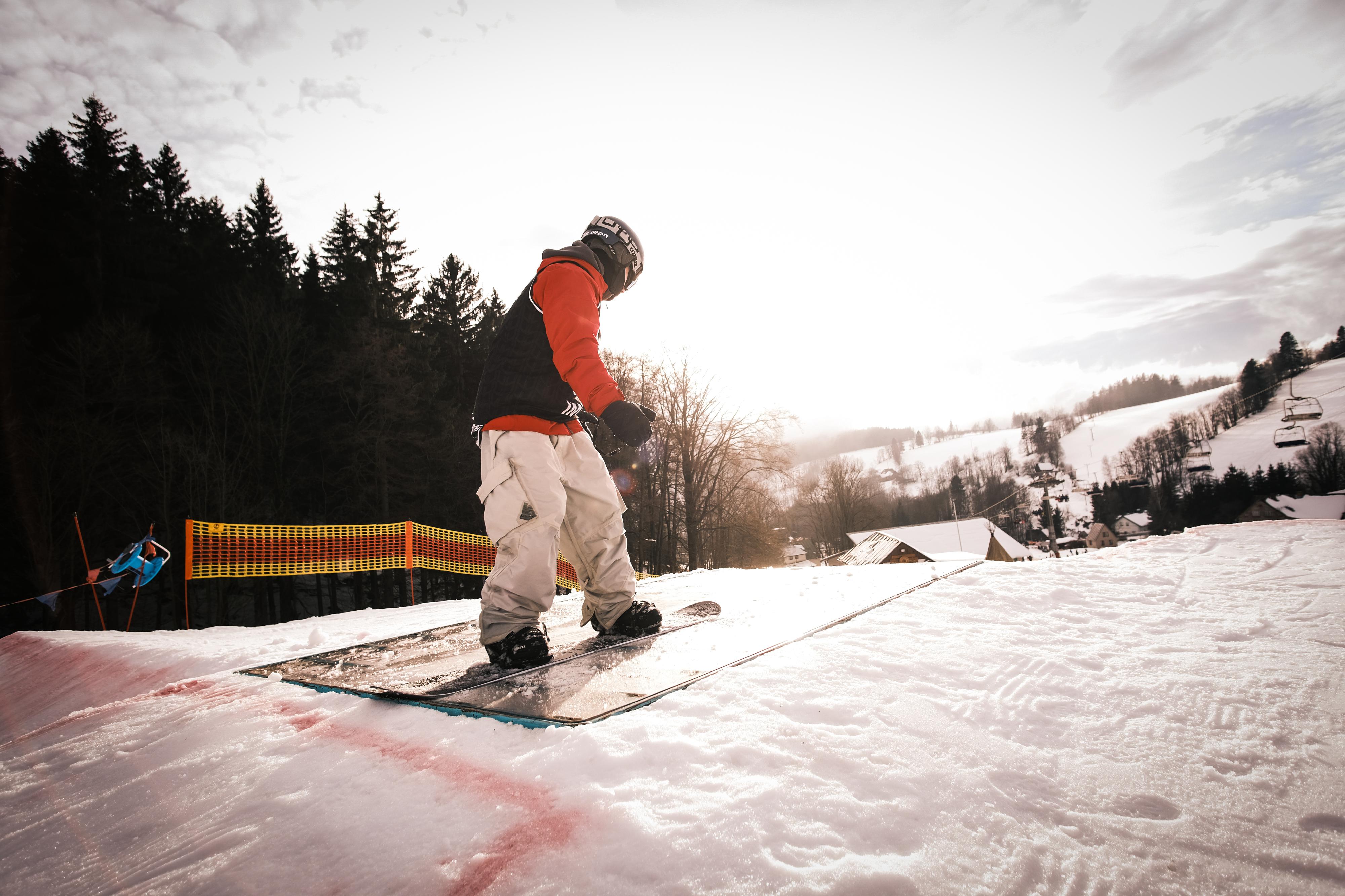 Little Trees Snowboard School foto 3