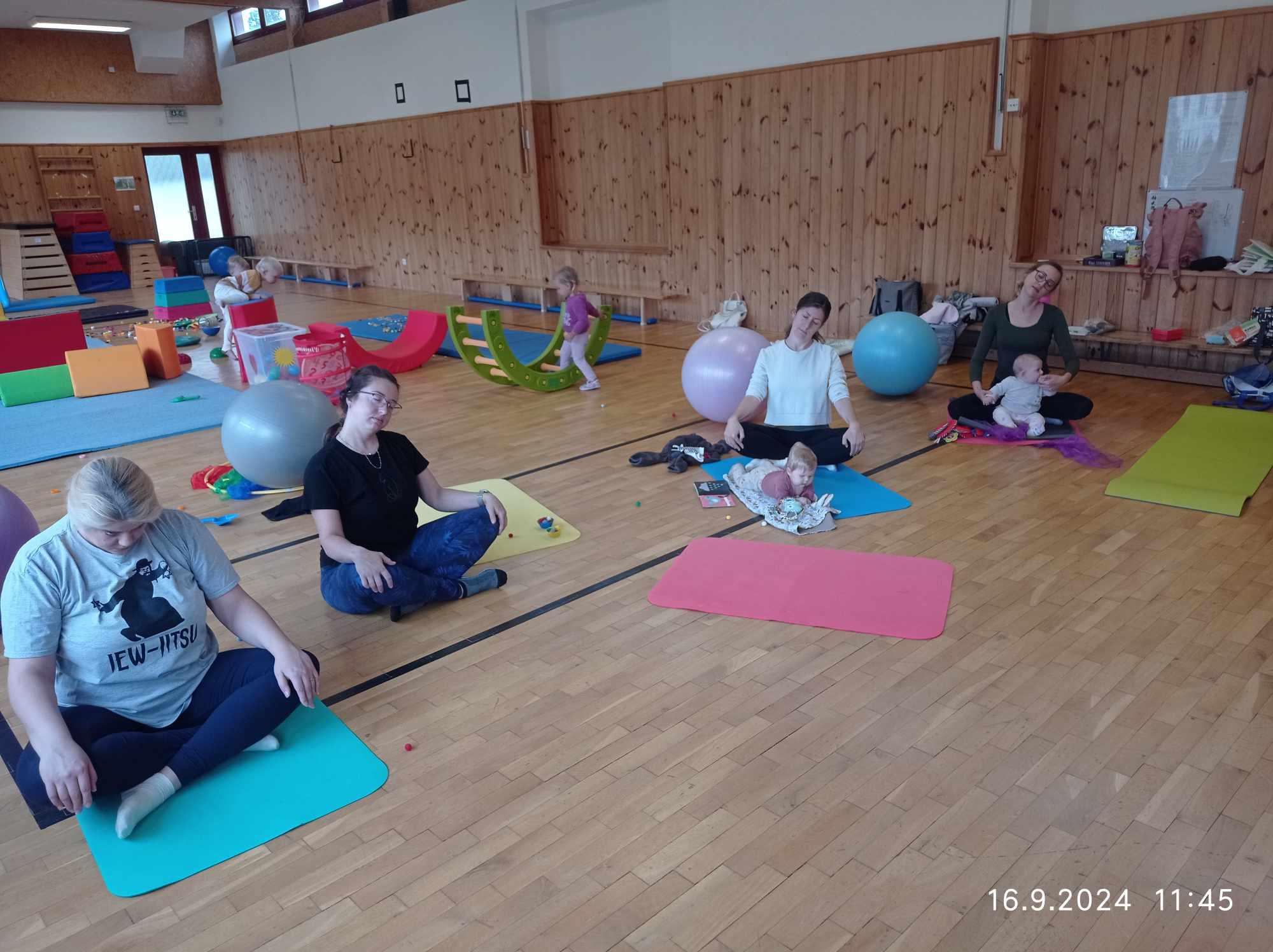 Cvičení a plavání dětí ve Vyškově foto 6