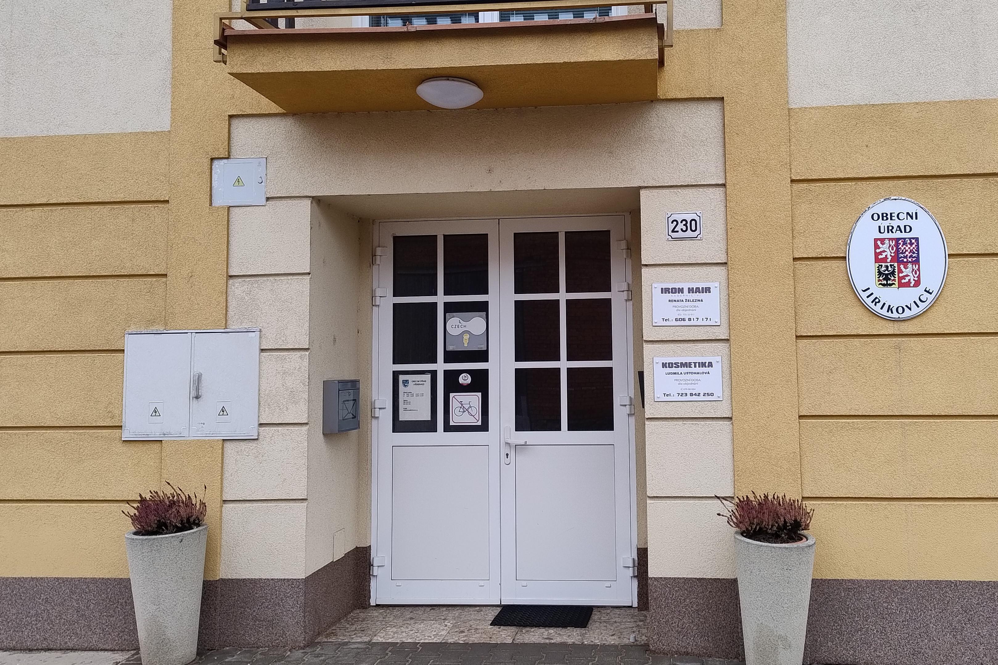 Jiříkovice - obecní úřad foto 2