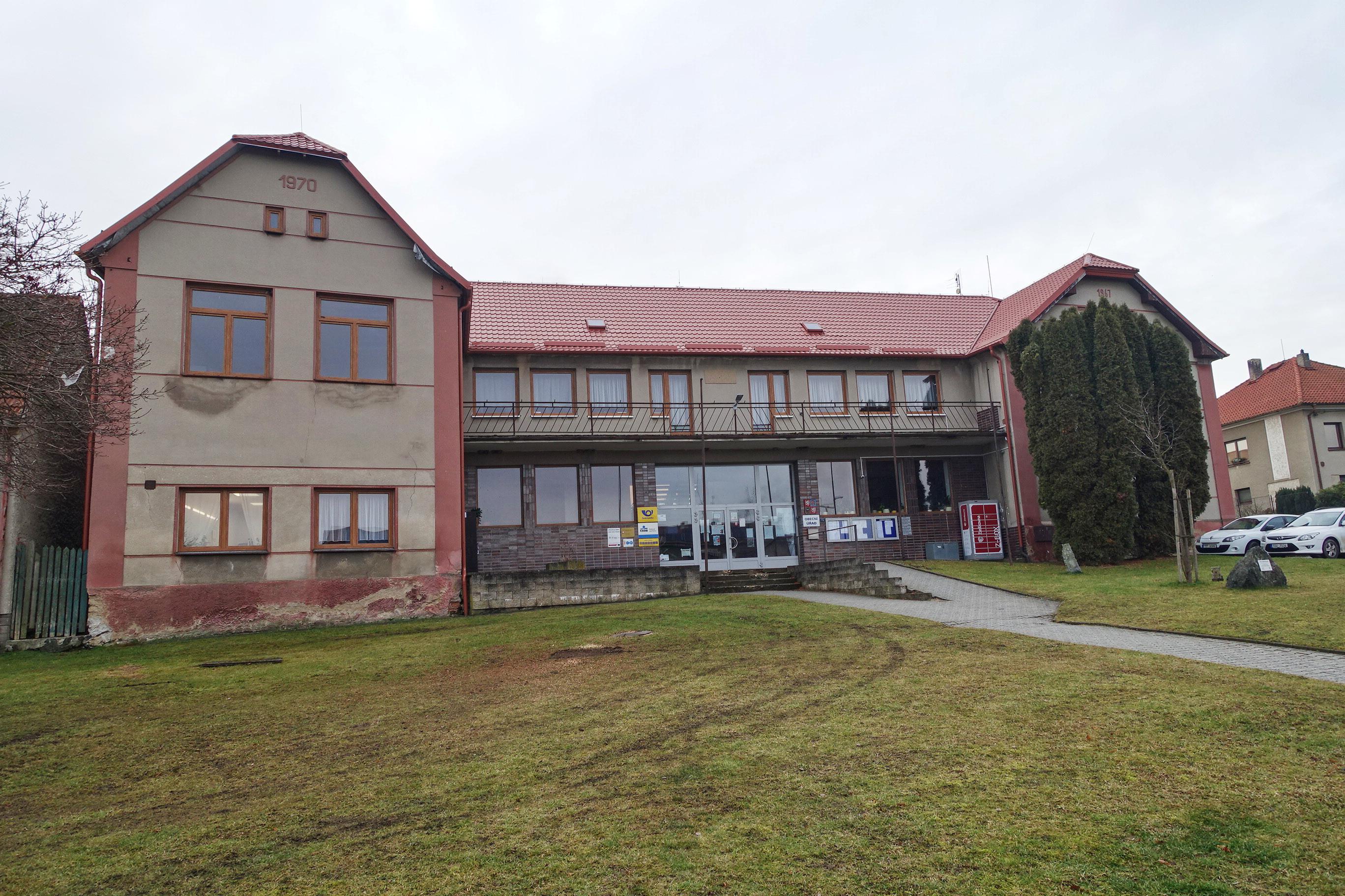 Bratronice - obecní úřad