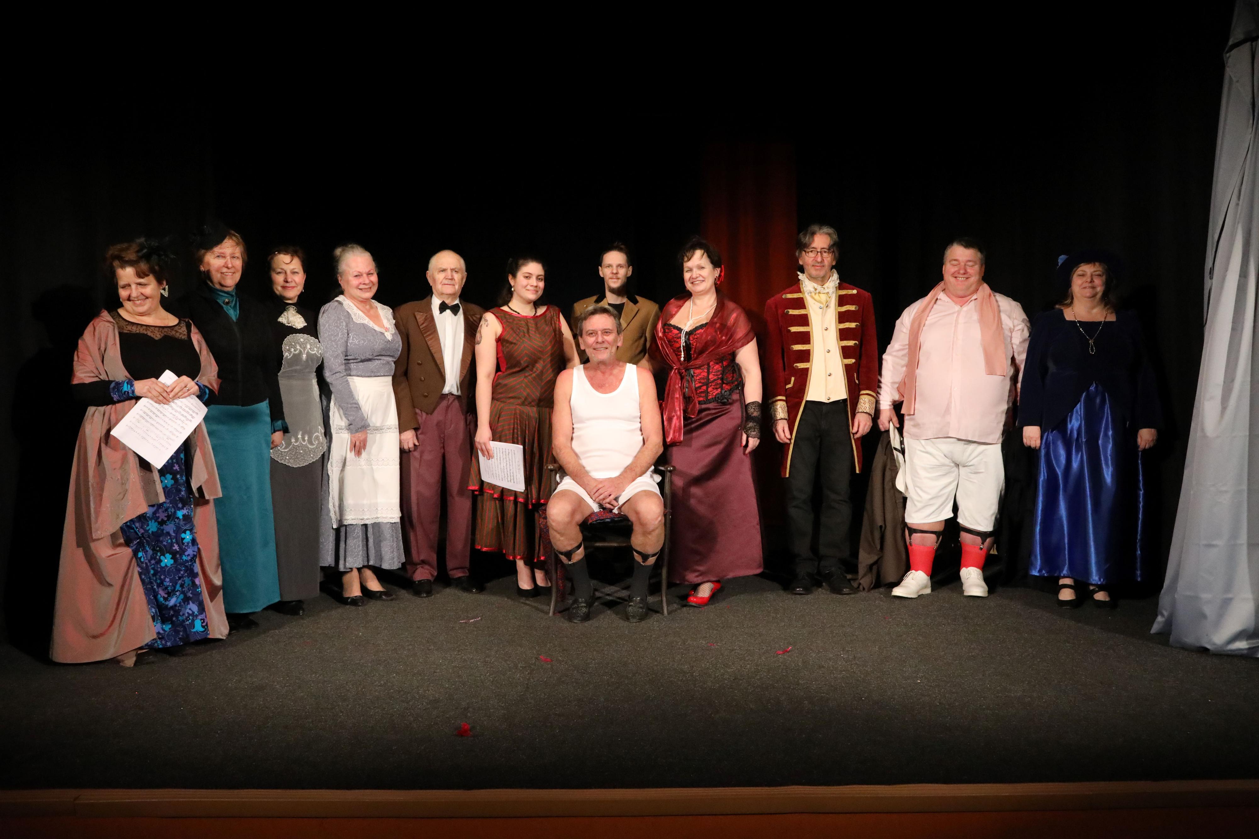 Divadlo Chocerady foto 3