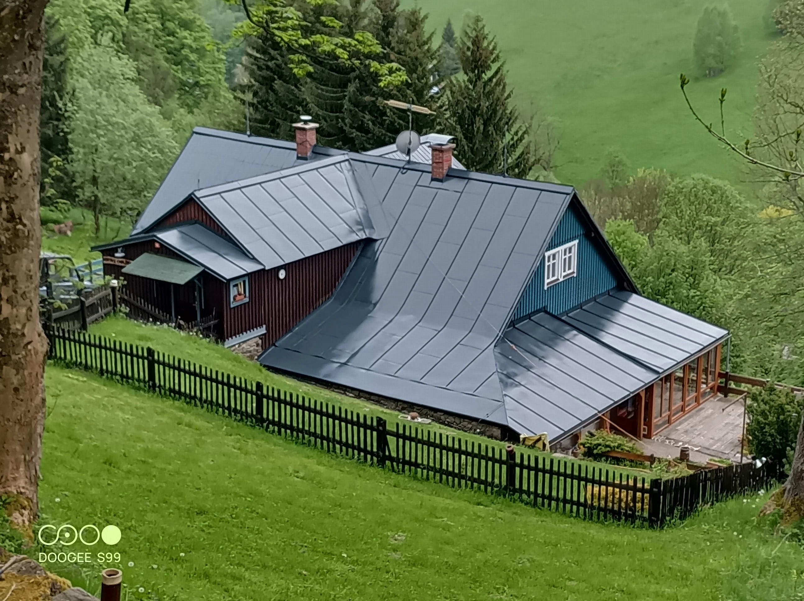 ČIŠTĚNÍ MYTÍ NÁTĚRY RENOVACE. Fasád střech a konstrukcí foto 6
