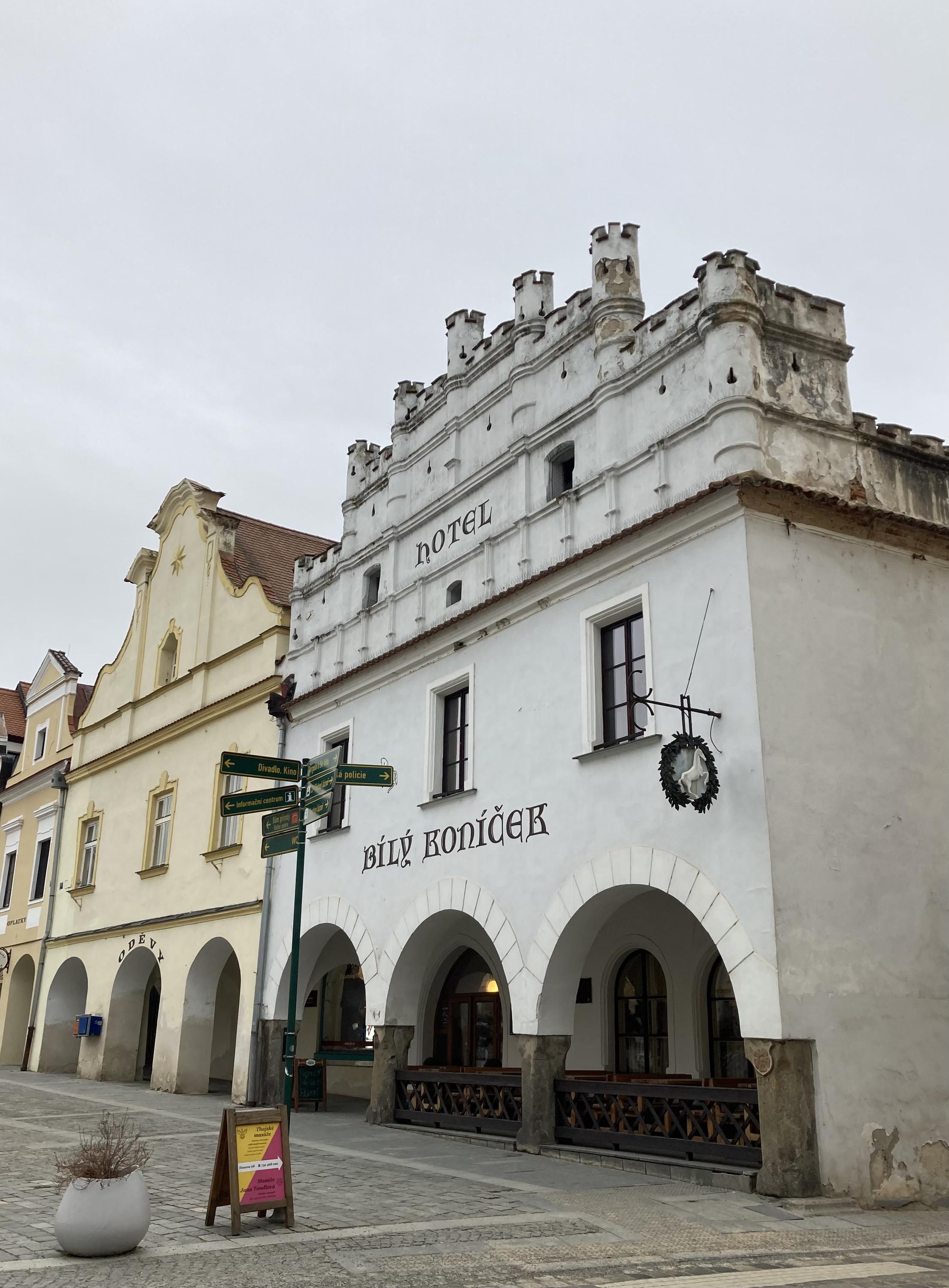 Restaurace Bílý koníček foto 6