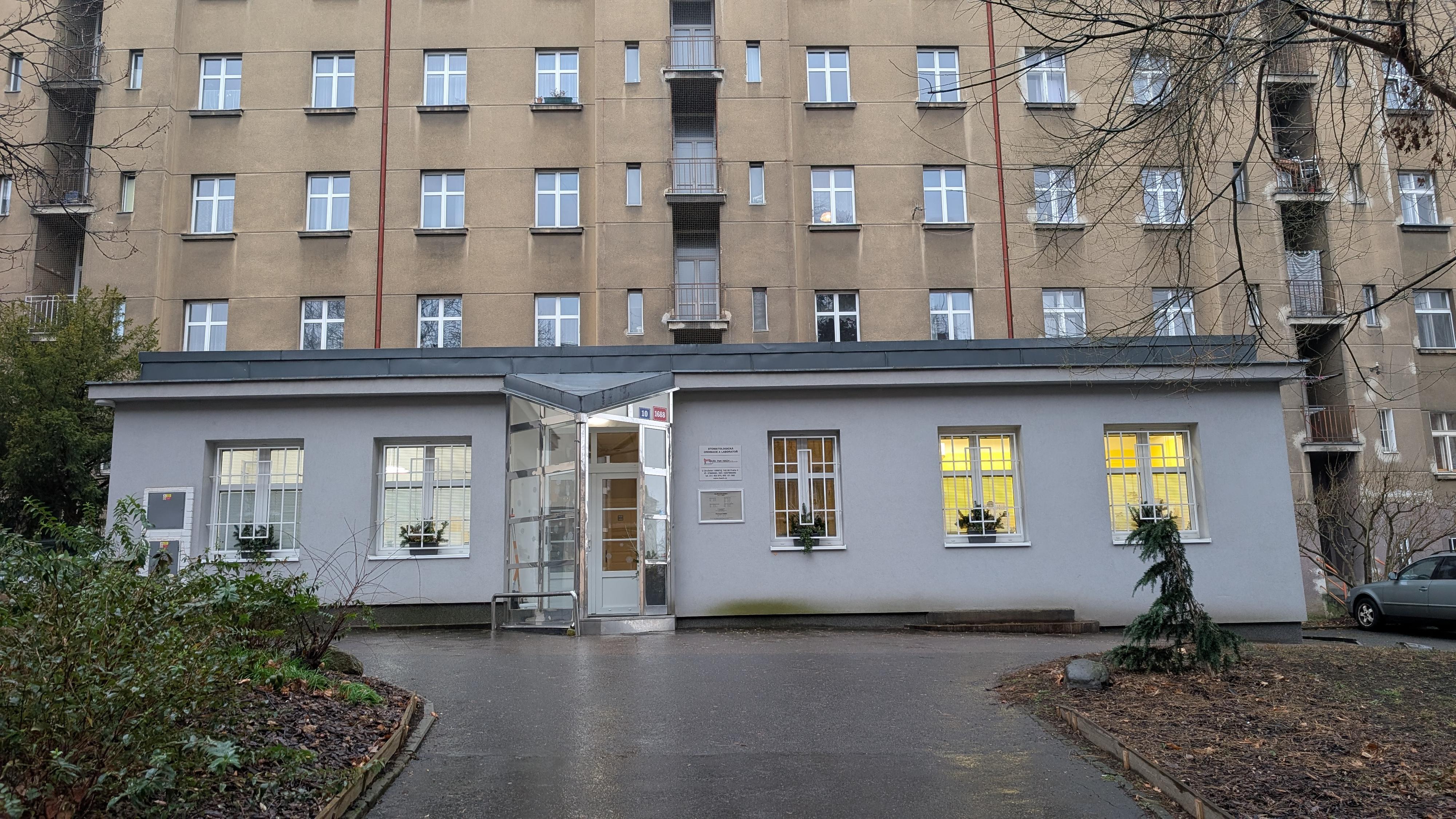 Stomatologická ordinace a laboratoř MUDr. Petr Hach, s.r.o. foto 2