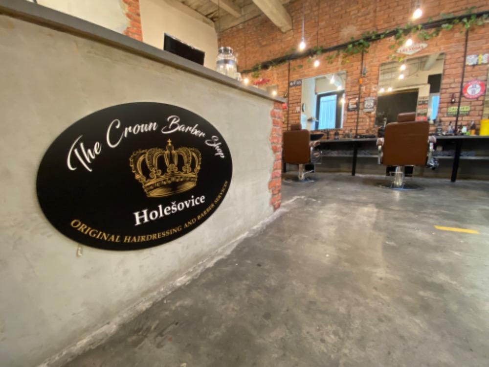 The Crown Barbershop Holešovice