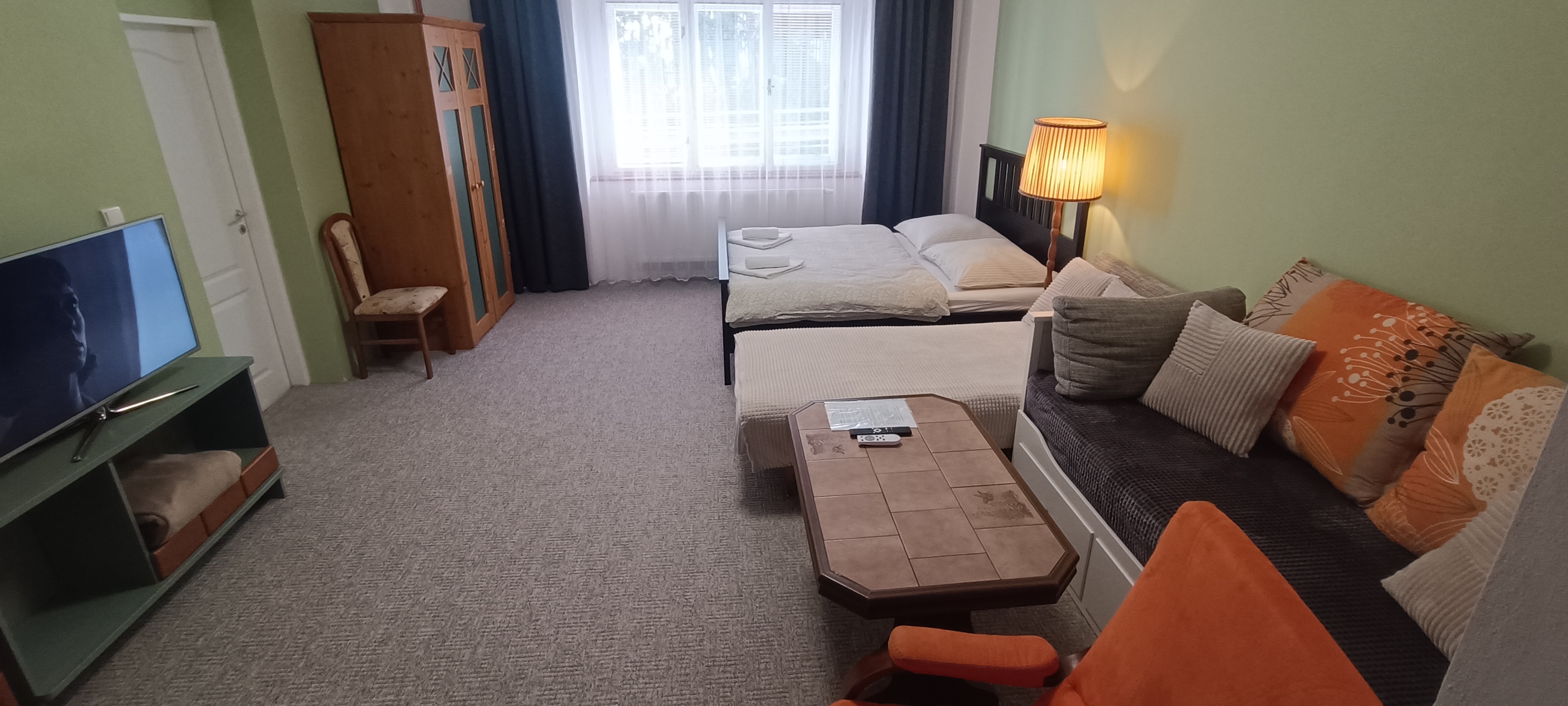 Ubytování Horní Slavkov - Hodinářství foto 3