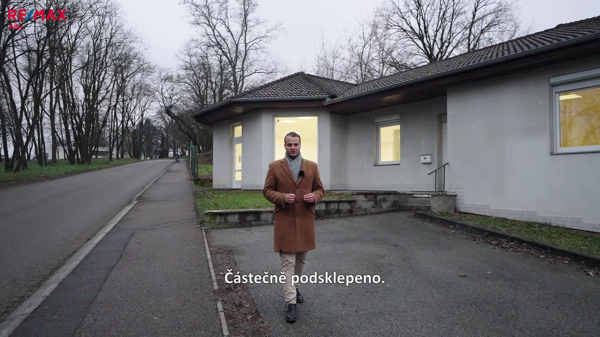 Mgr. Jakub Olach - realitní makléř RE/MAX Alfa foto 2 (náhled videa)