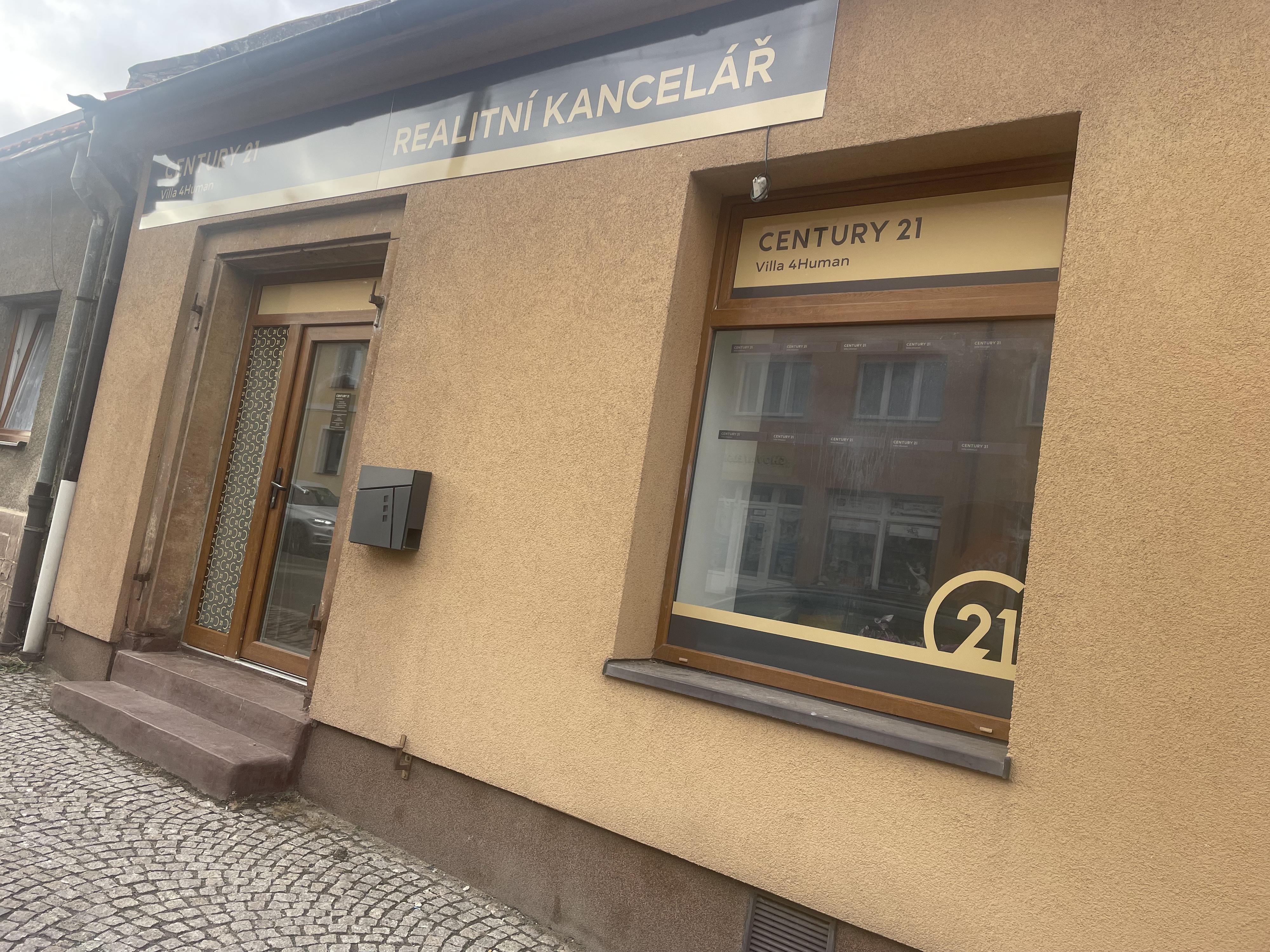 CENTURY 21 Villa 4Human foto 3