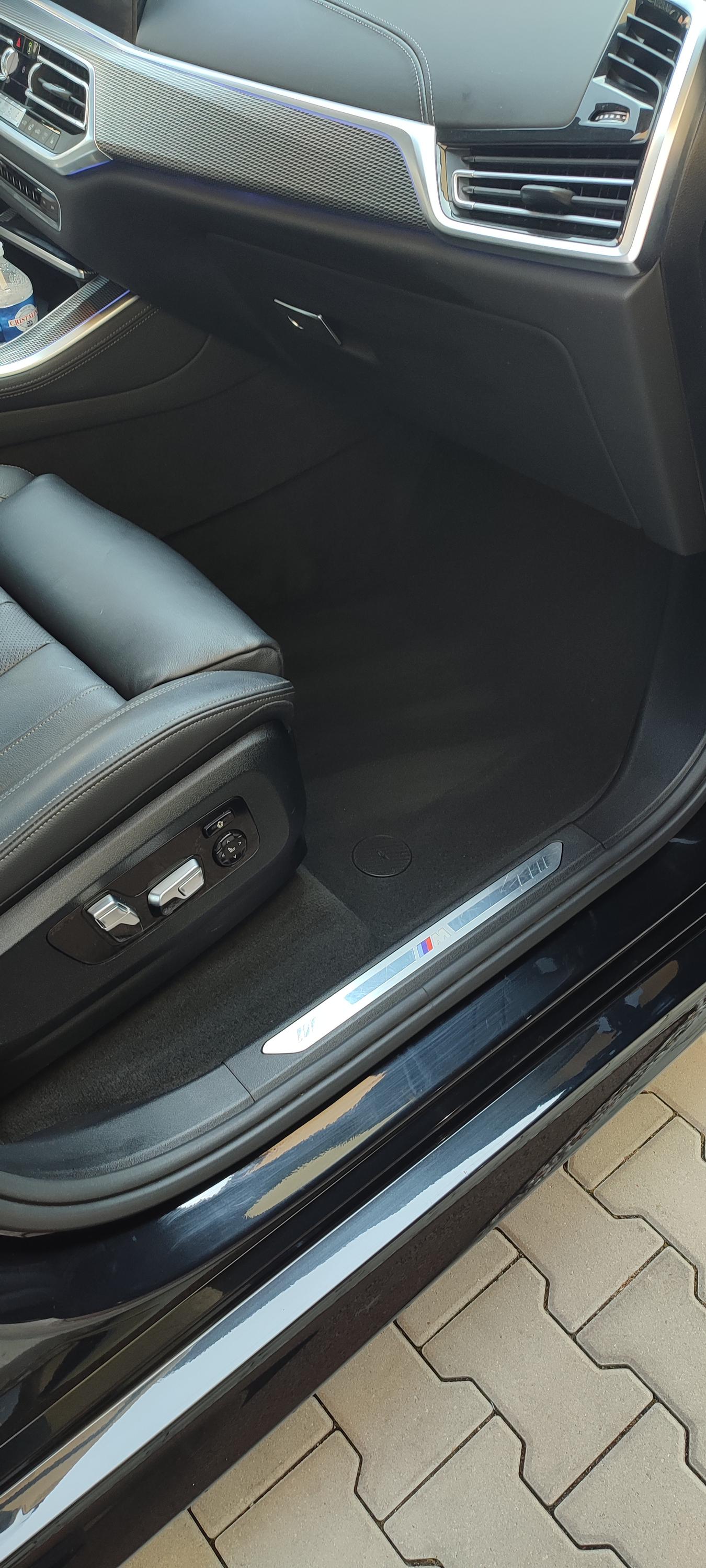 Wellness for Cars detailing studio foto 3