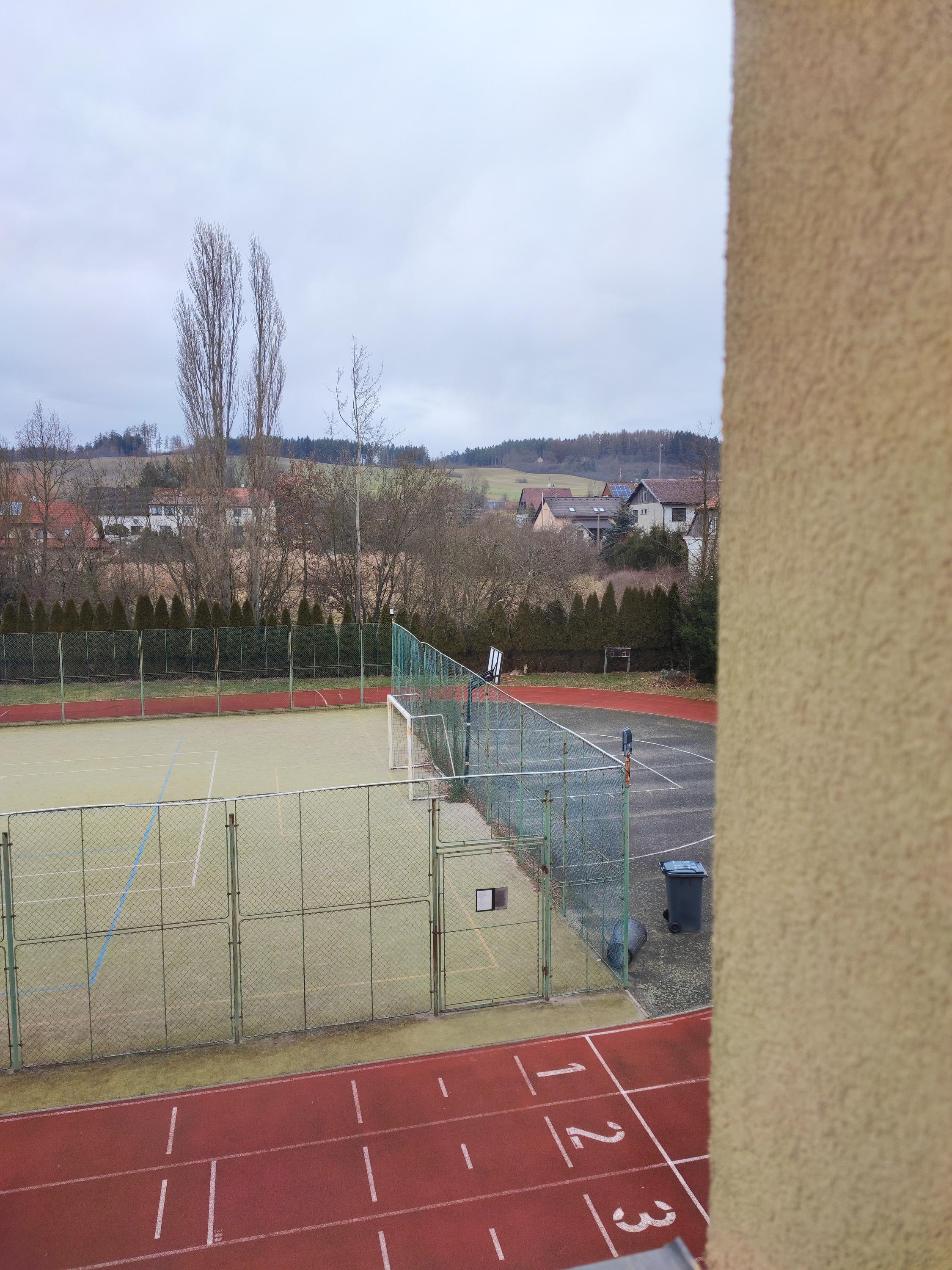 Základní škola Mýto, okres Rokycany foto 2