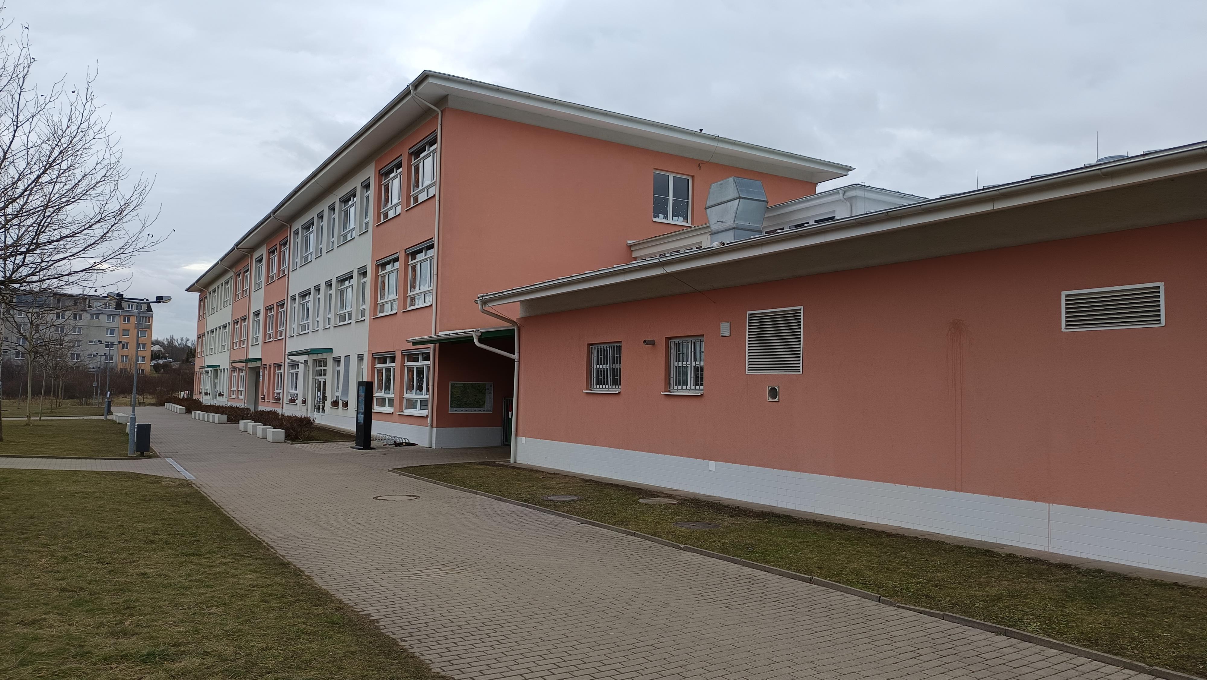 ZŠ Hostivice foto 2