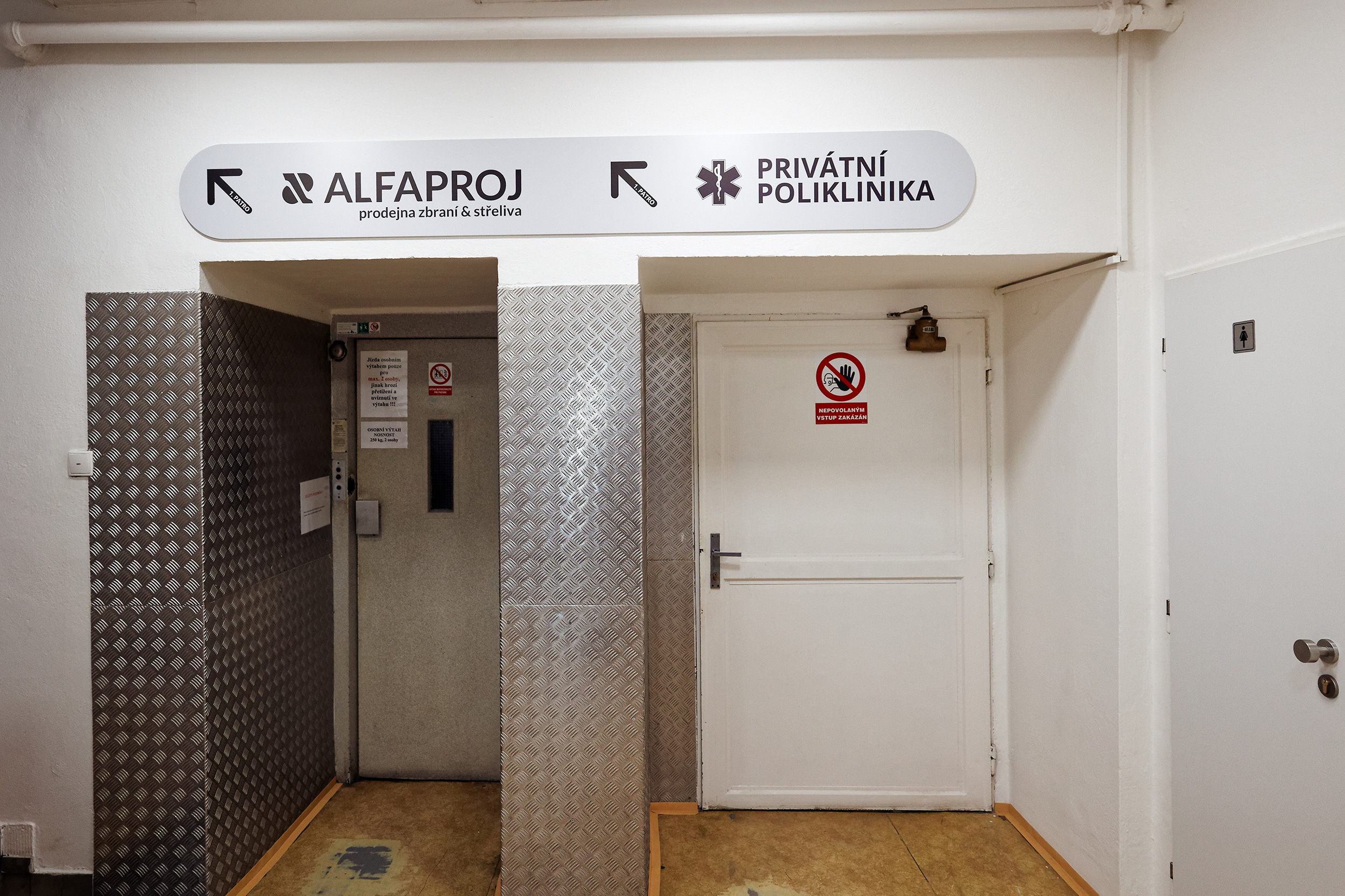 ALFAPROJ prodejna zbraní & střeliva foto 3