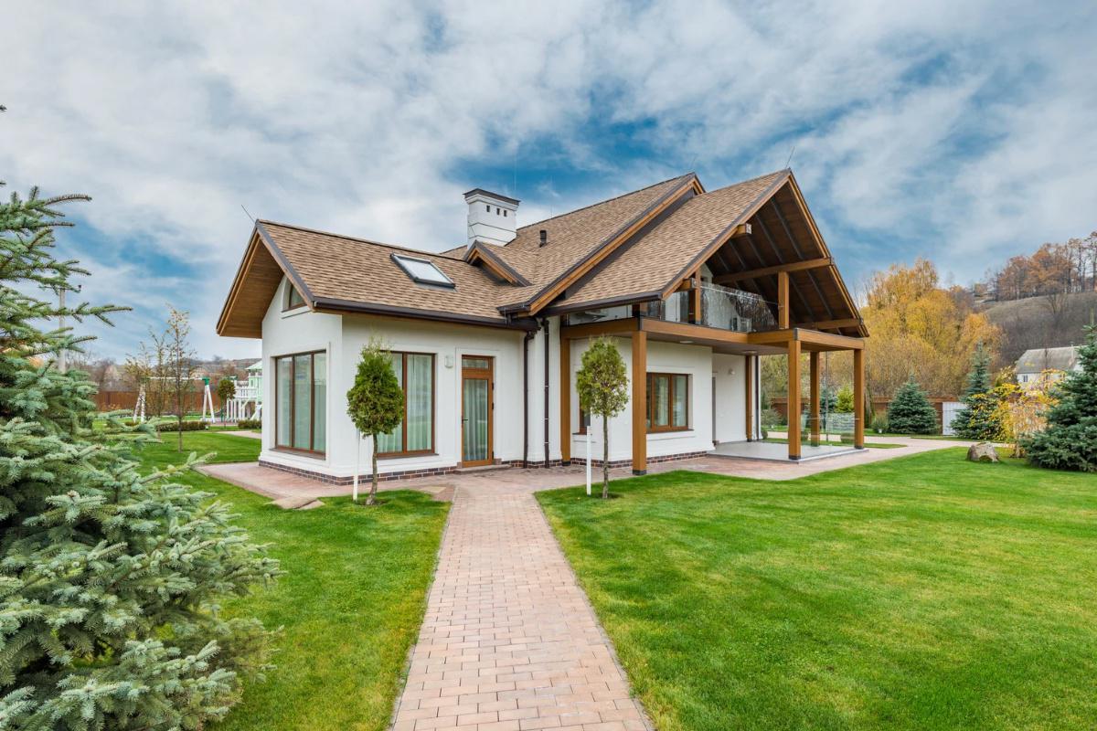 Realitní Šamanka Lenka Hojerová