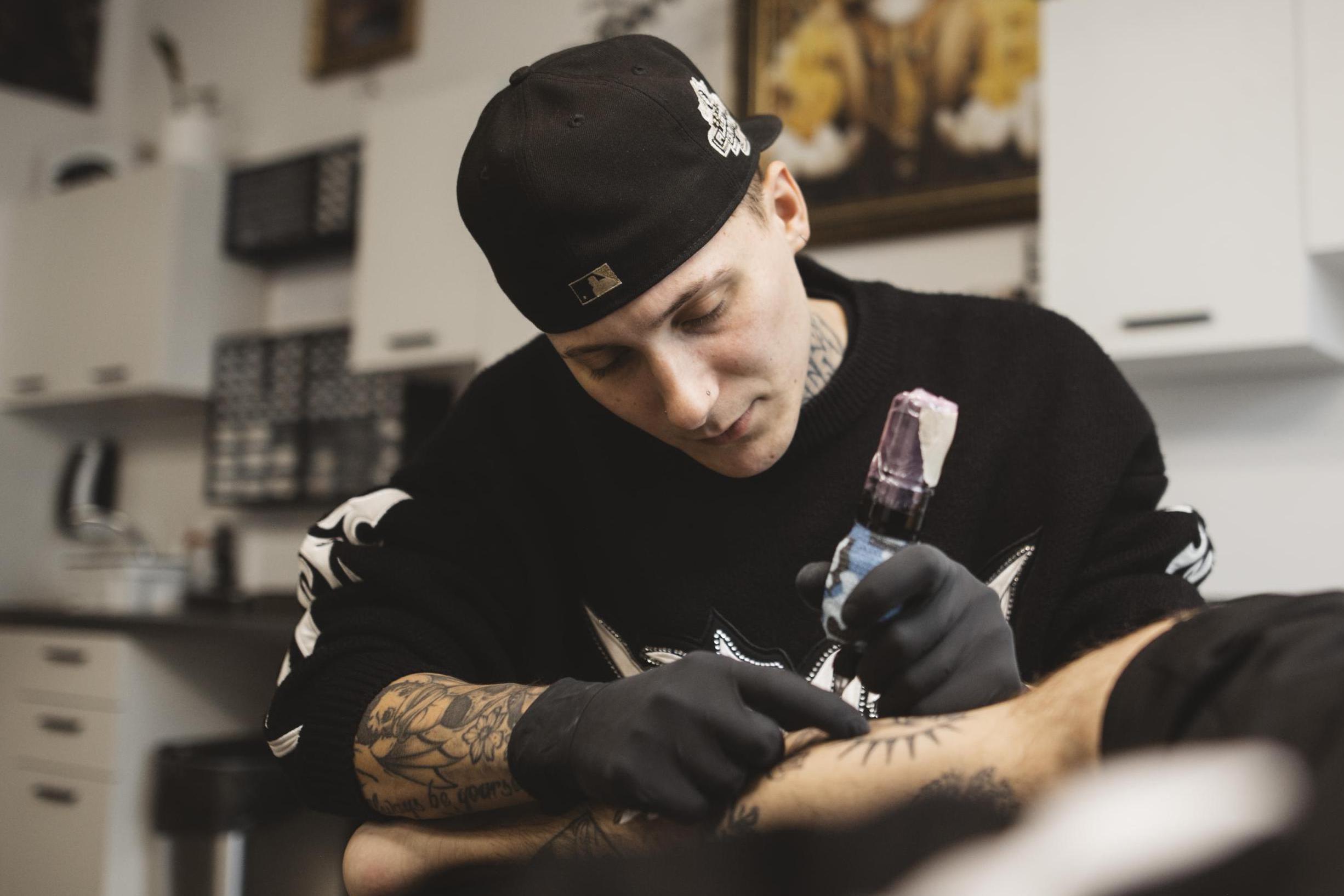 Nové tetování nebo překrytí staré nepovedené kérky