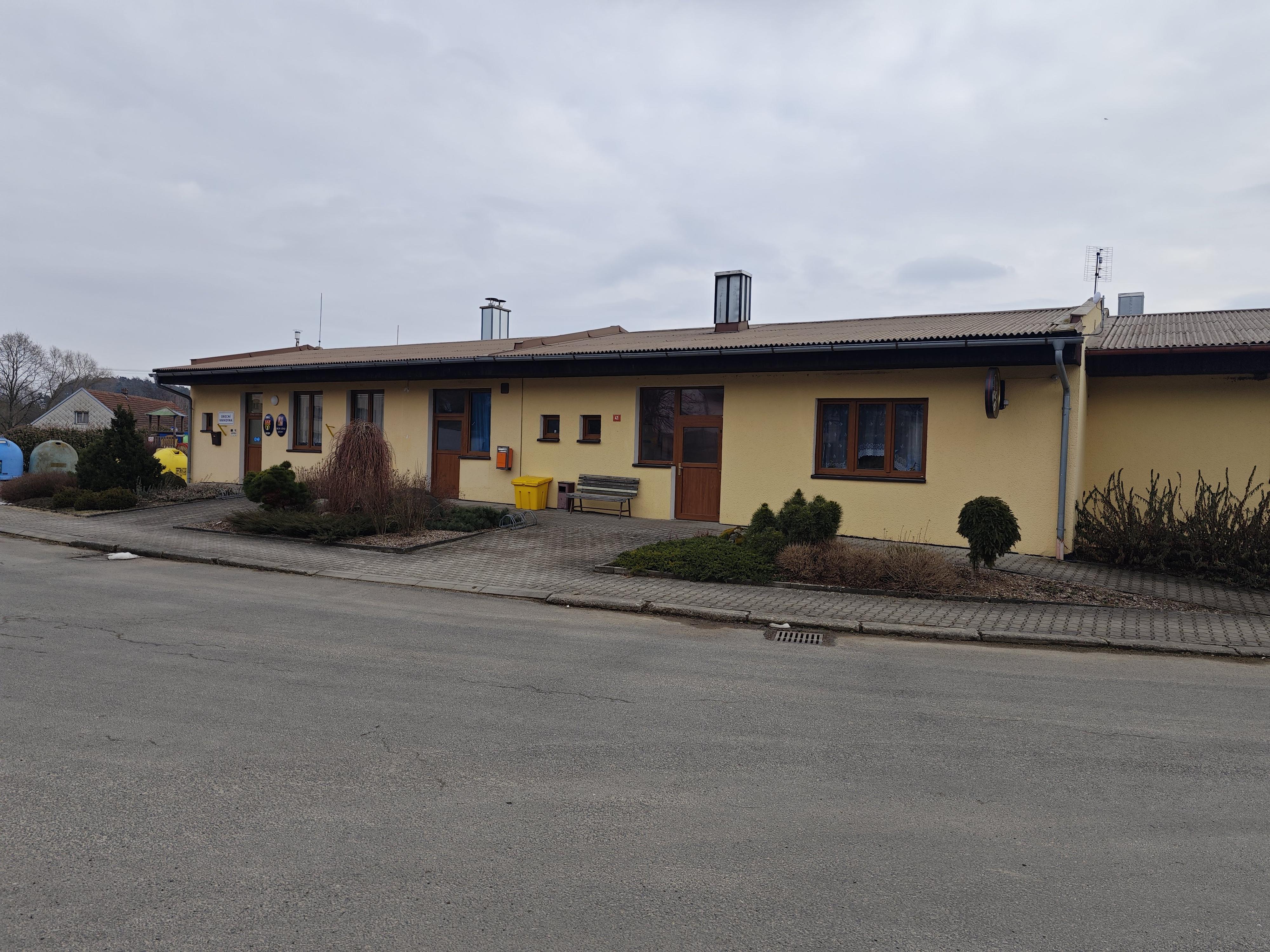 Otov - obecní úřad foto 4