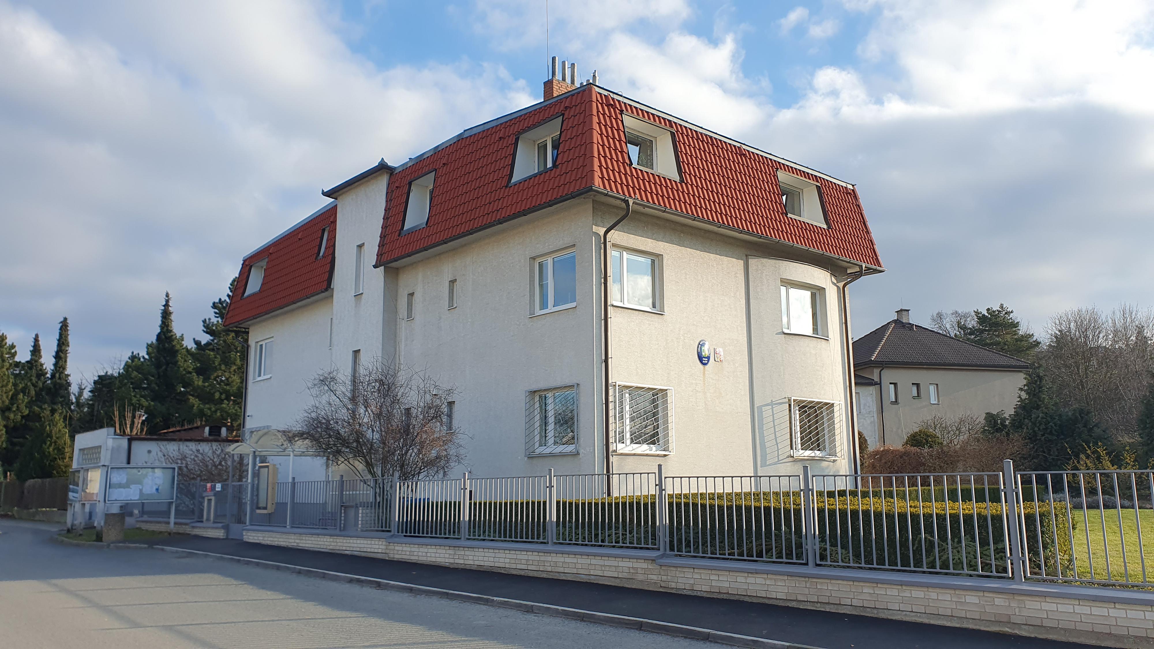 Úřad městské části Praha-Zličín foto 3