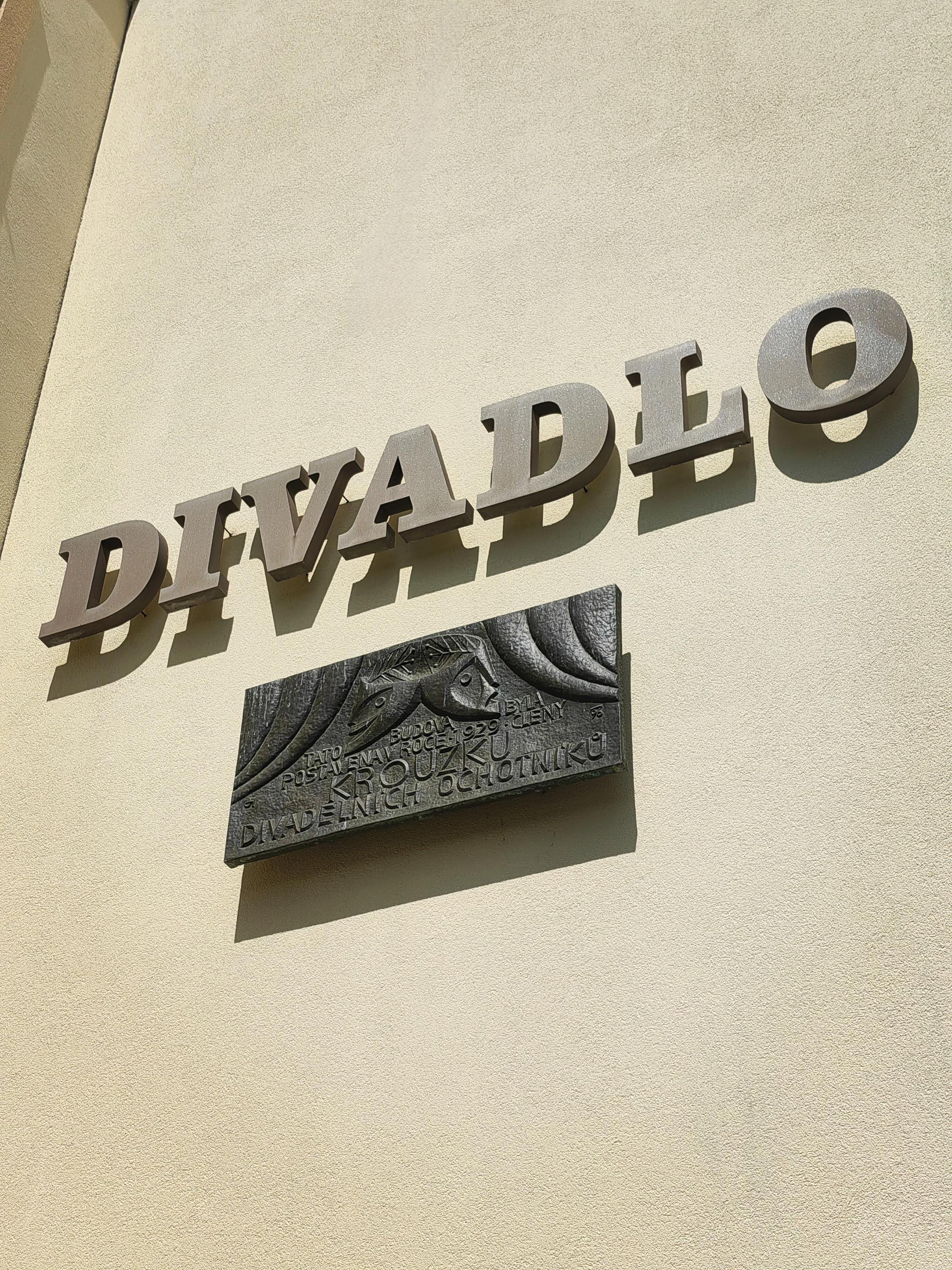 Kroužek divadelních ochotníků ve Hvozdné foto 2