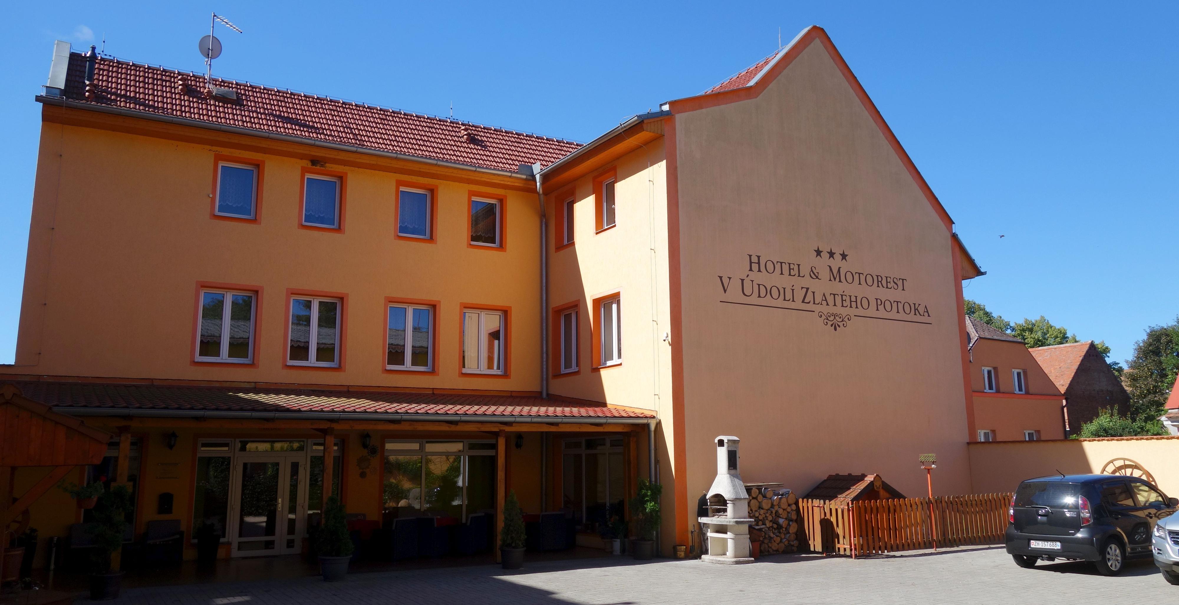 Hotel & Motorest V Údolí Zlatého potoka foto 3
