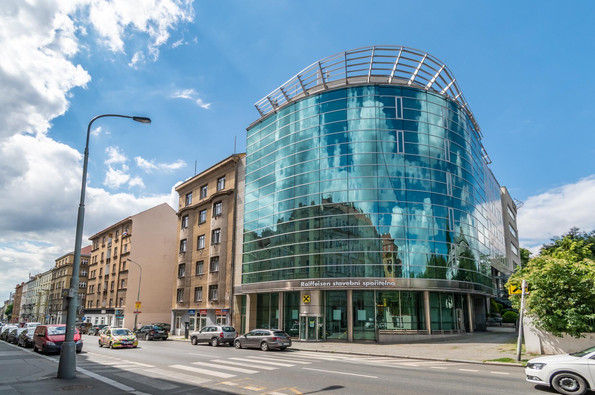 Gymnázium VICTORIA HIGH SCHOOL