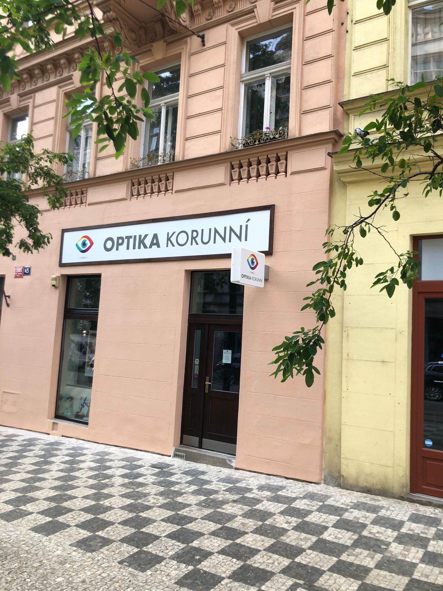 Optika Korunní foto 2