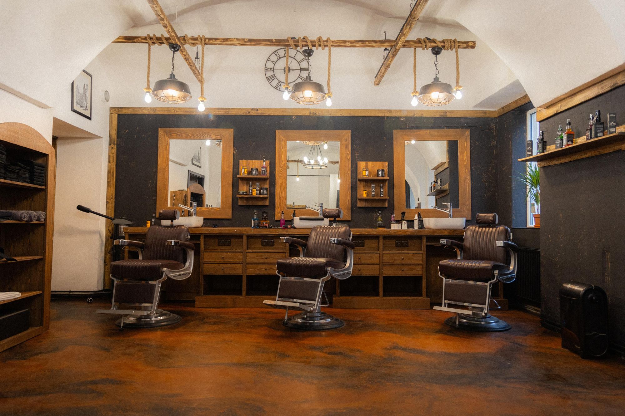 Jerry's Barber Shop