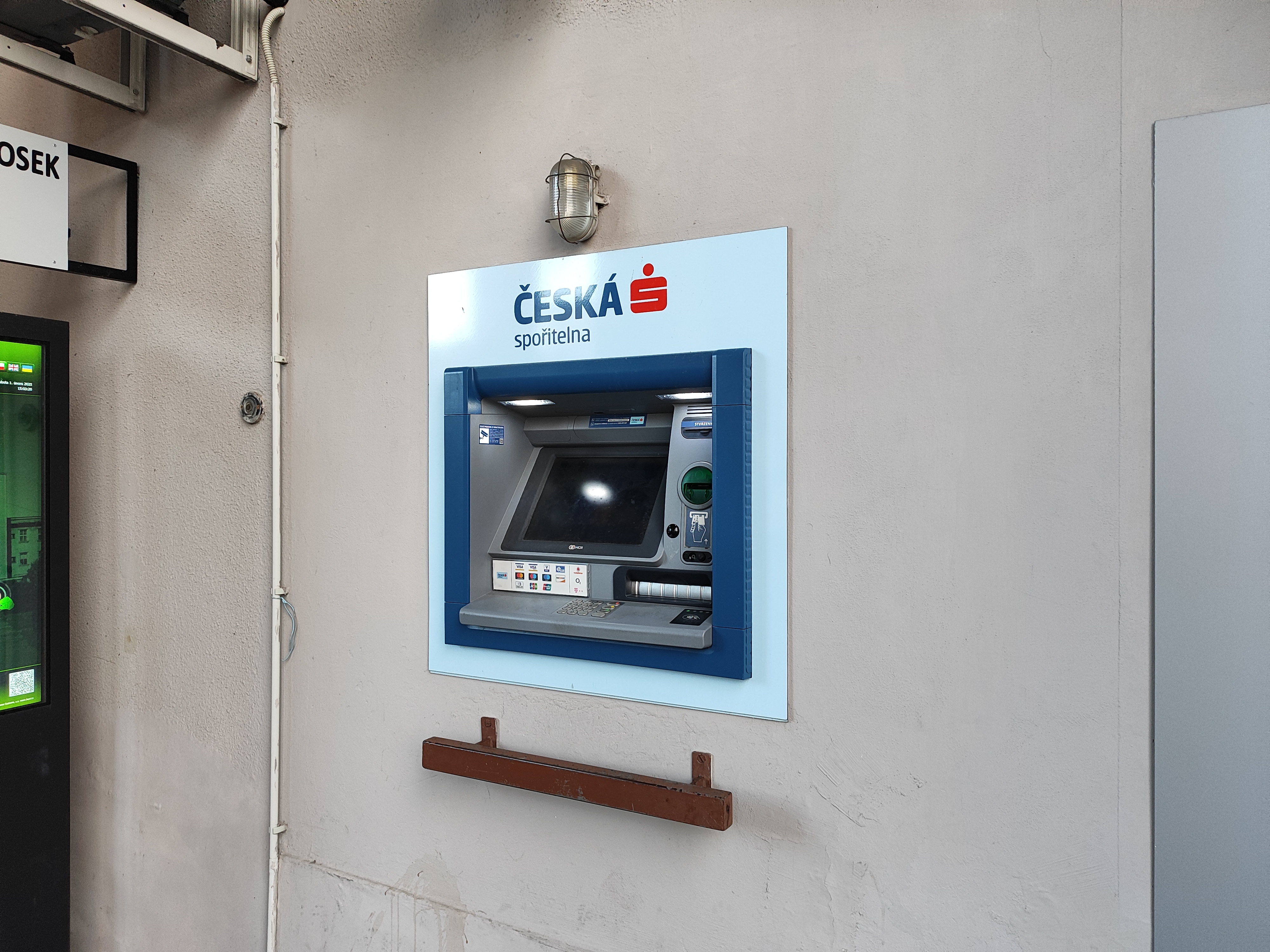 Bankomat České spořitelny foto 3