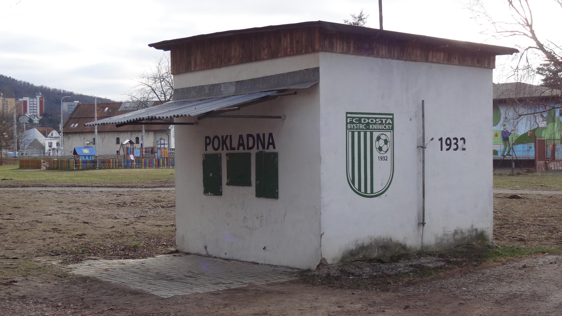 FC DOSTA BYSTRC - KNÍNIČKY foto 6