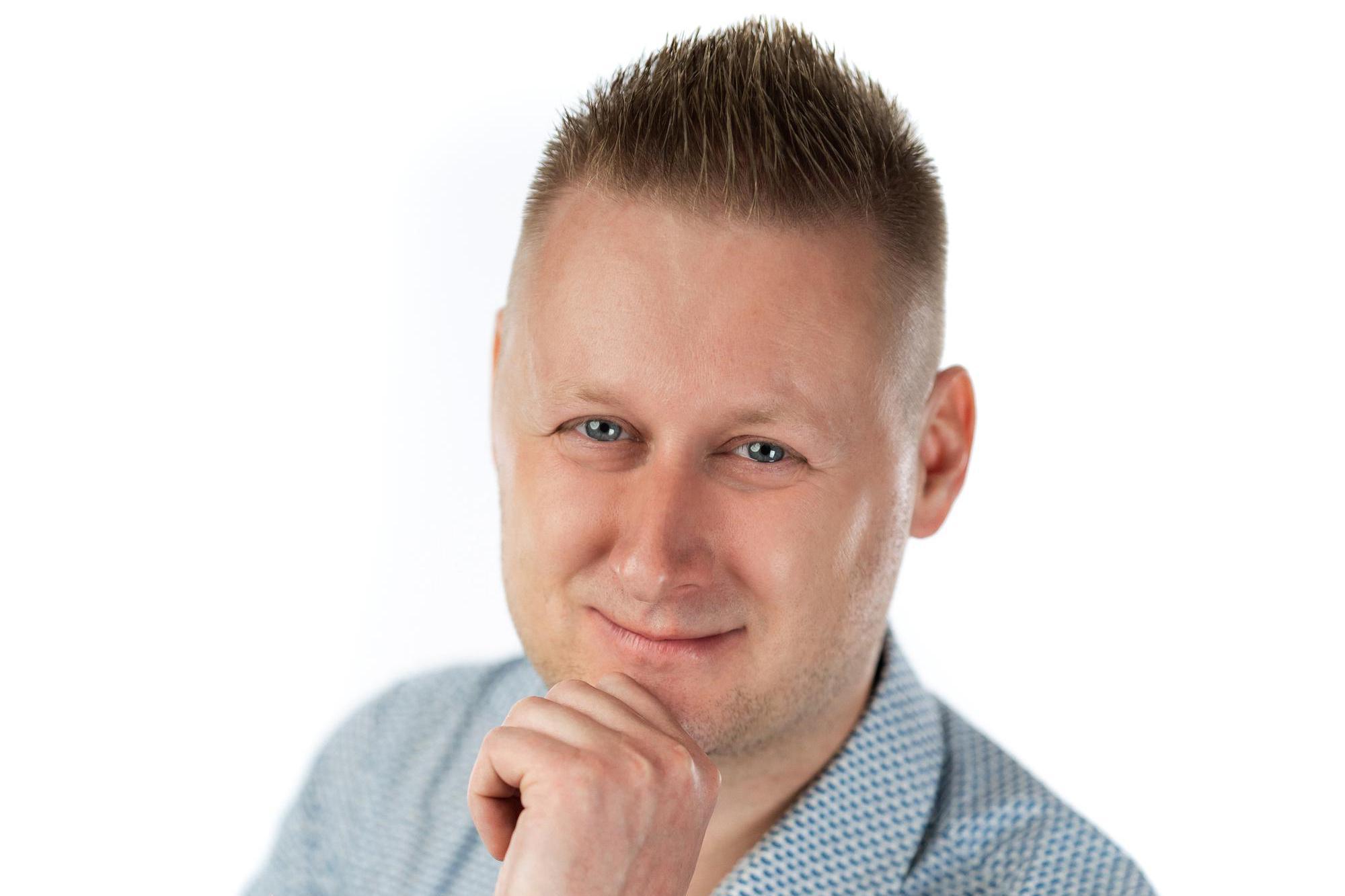 Michal Skýpala, FINANCES