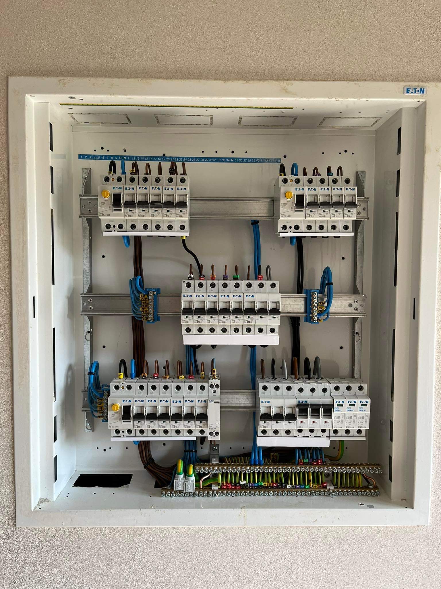 Elektrosystem E.S.J. foto 1