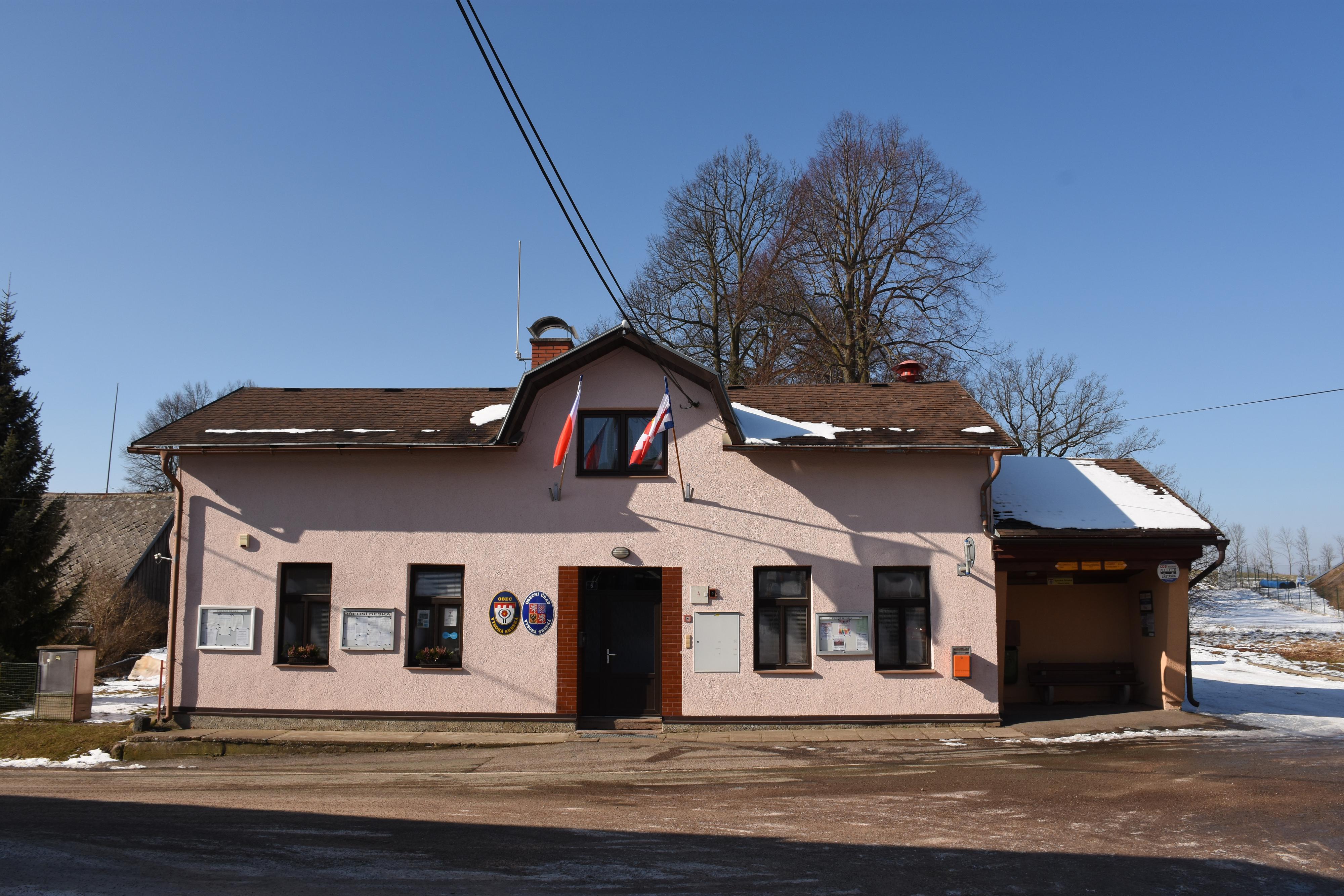 Vysoká Srbská - obecní úřad foto 3