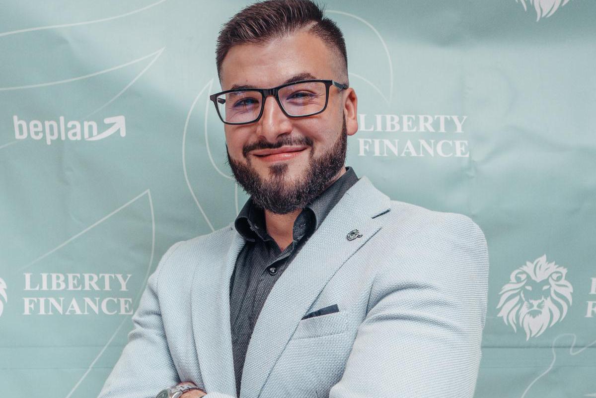 Mgr. Dalibor Křibík - finance & reality