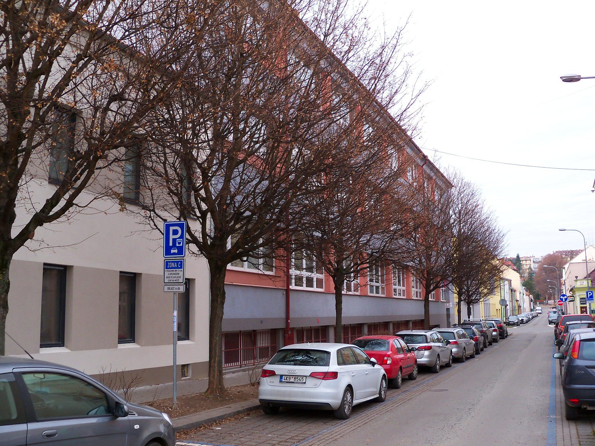 Gymnázium Brno, Elgartova foto 5