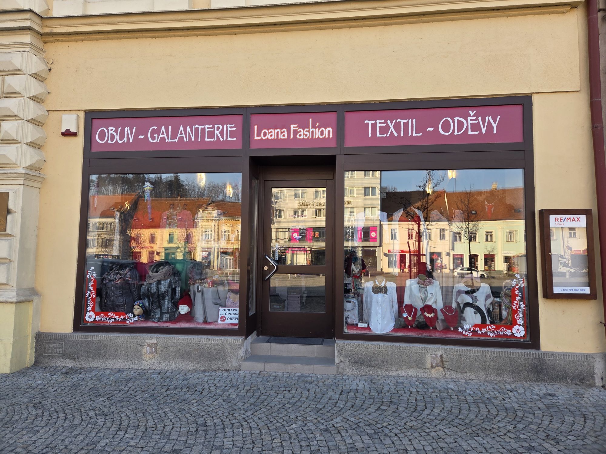 Loana Fashion foto 2