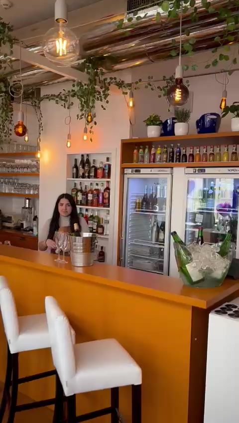 Kavárna Caffé Lilly foto 2 (náhled videa)