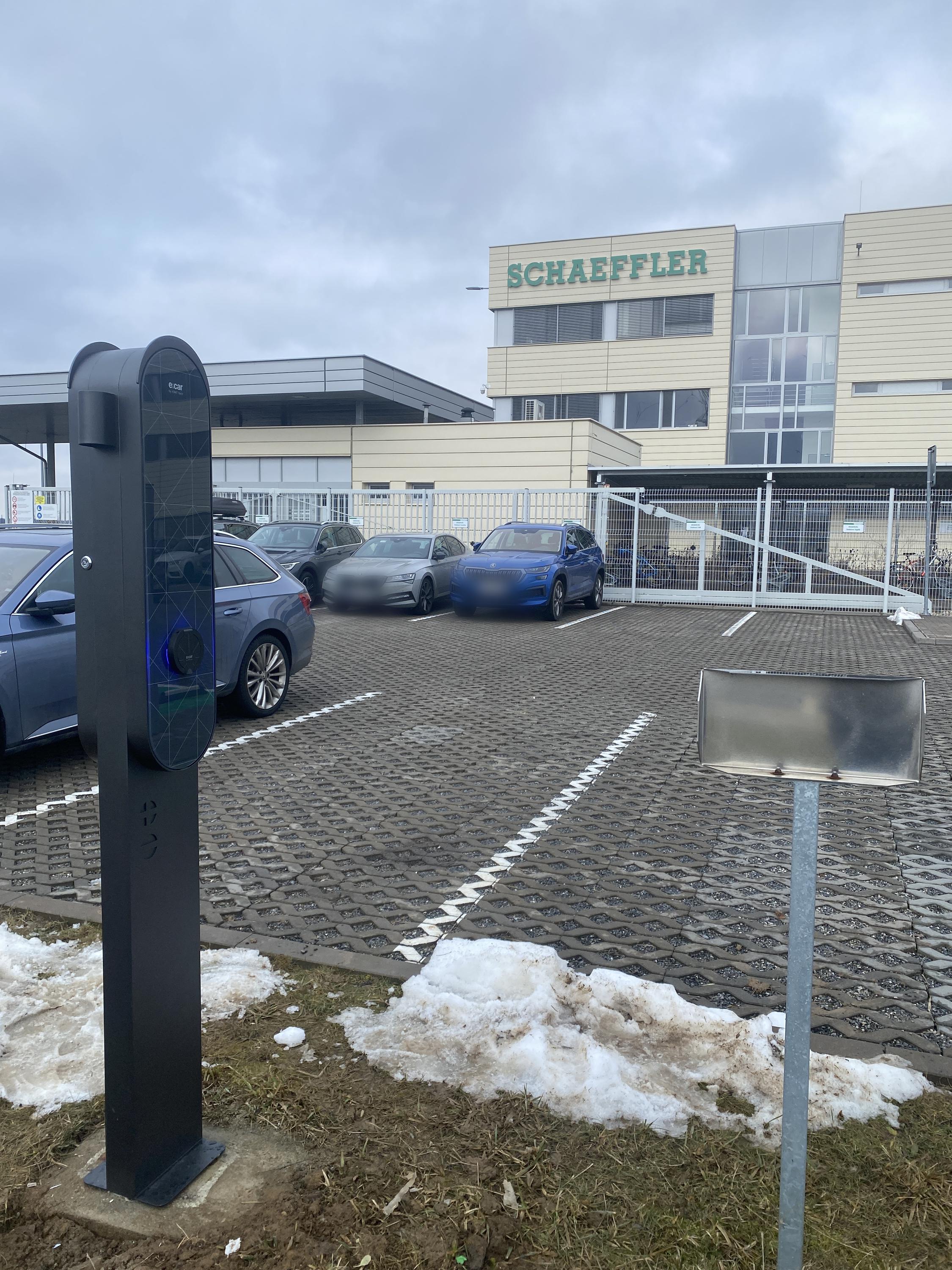 Montáž dobíjecích stanic Tomáš Marek foto 4