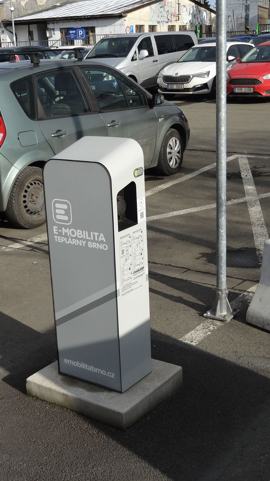Teplárny Brno, a.s. - nabíjecí stanice foto 2
