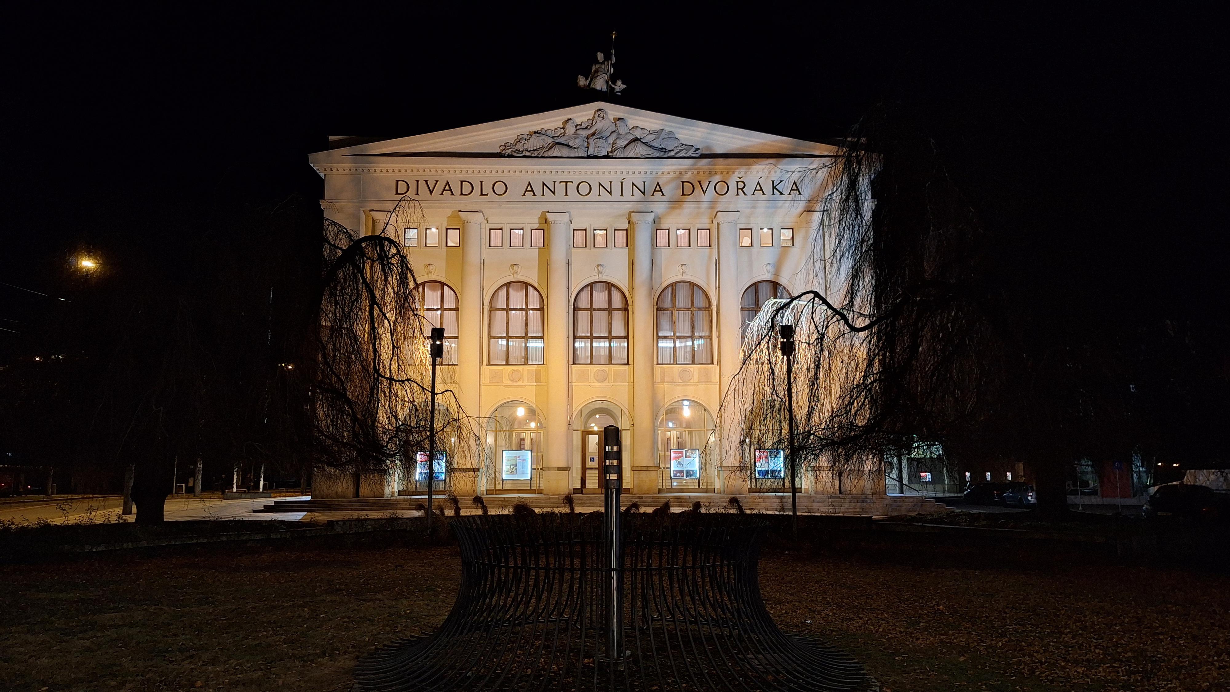 Divadlo Antonína Dvořáka foto 6