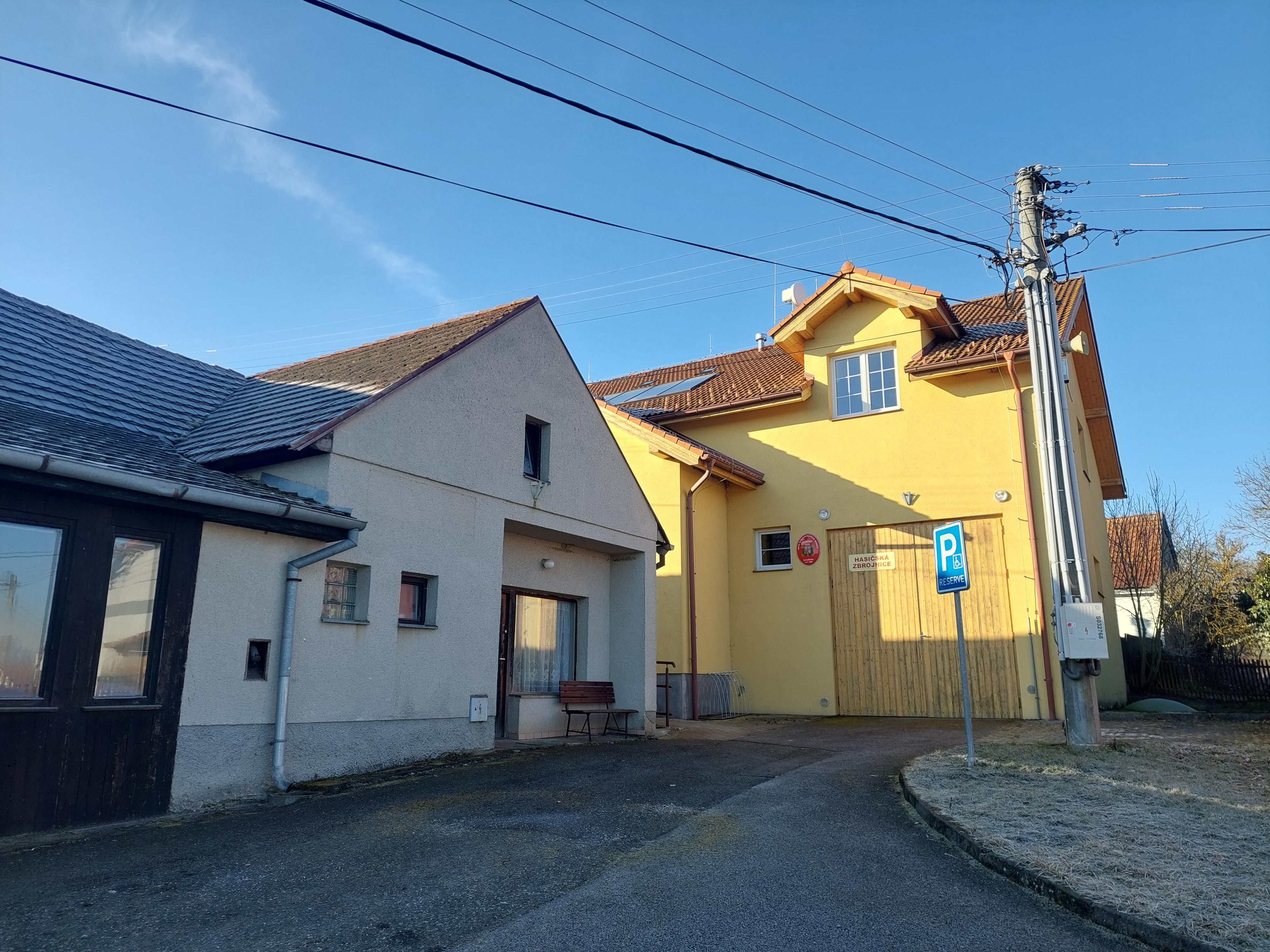 Lažánky - obecní úřad