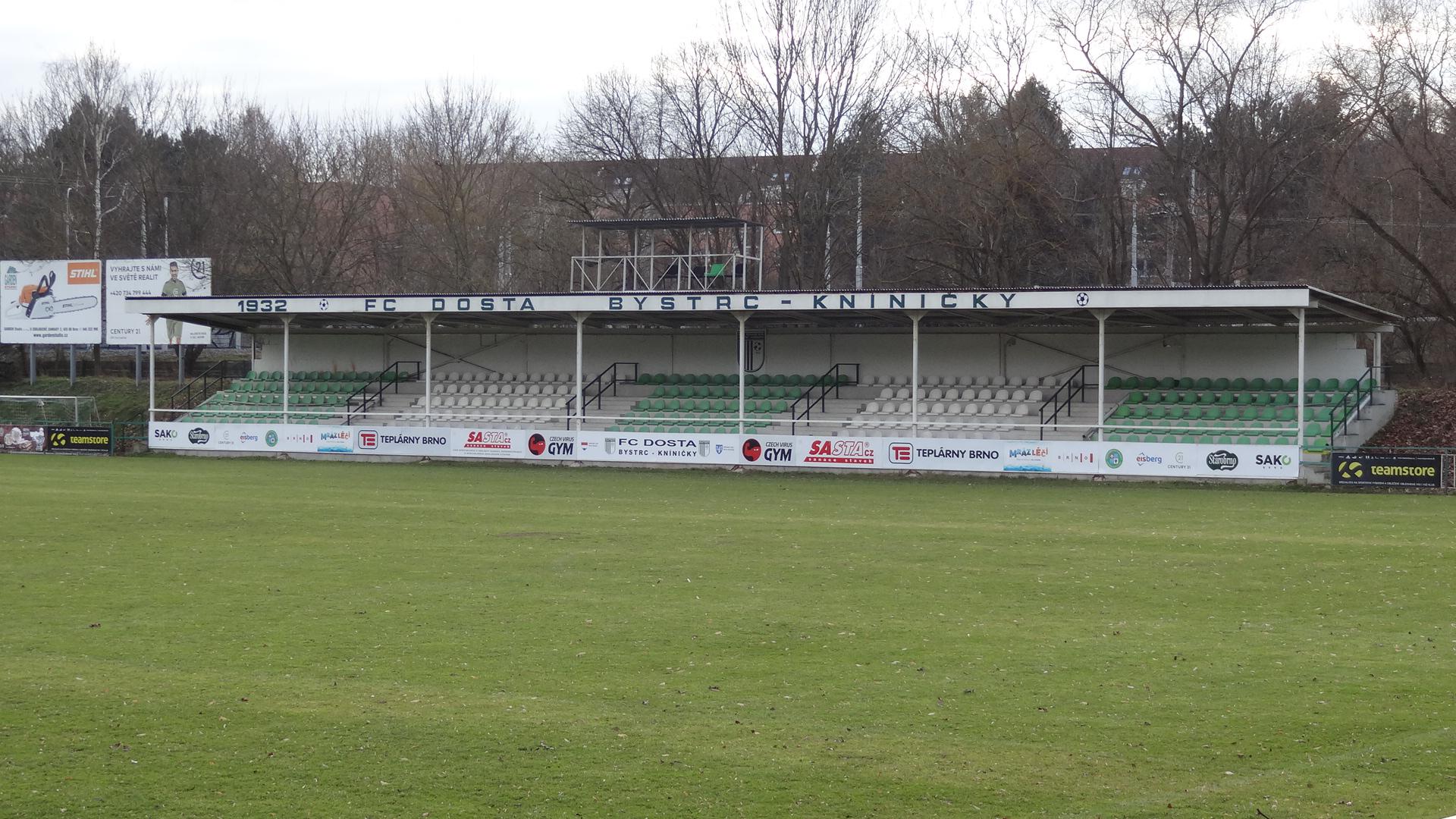 FC DOSTA BYSTRC - KNÍNIČKY foto 2