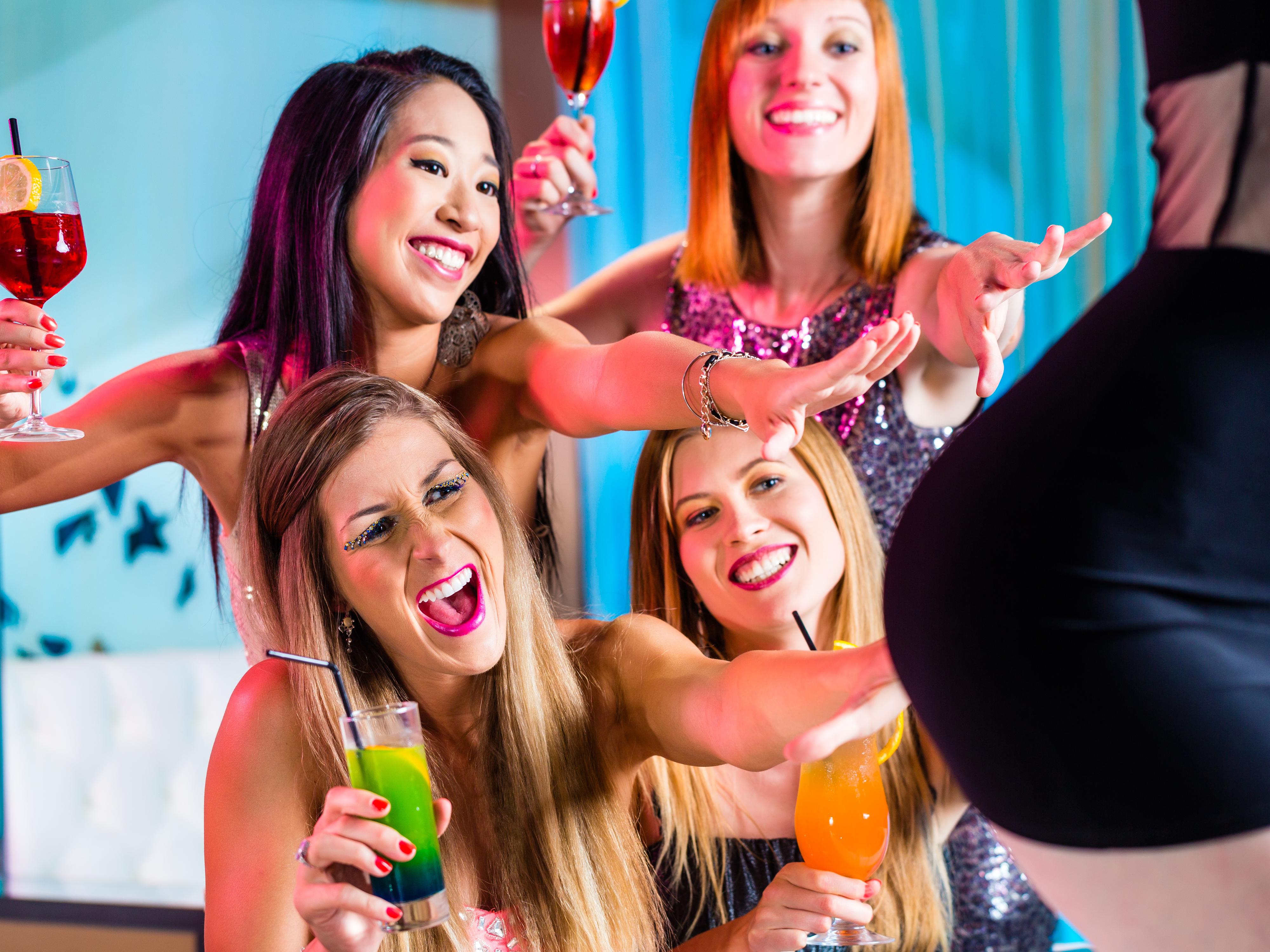 Rozlučka se Svobodou | Strip show na Party foto 3