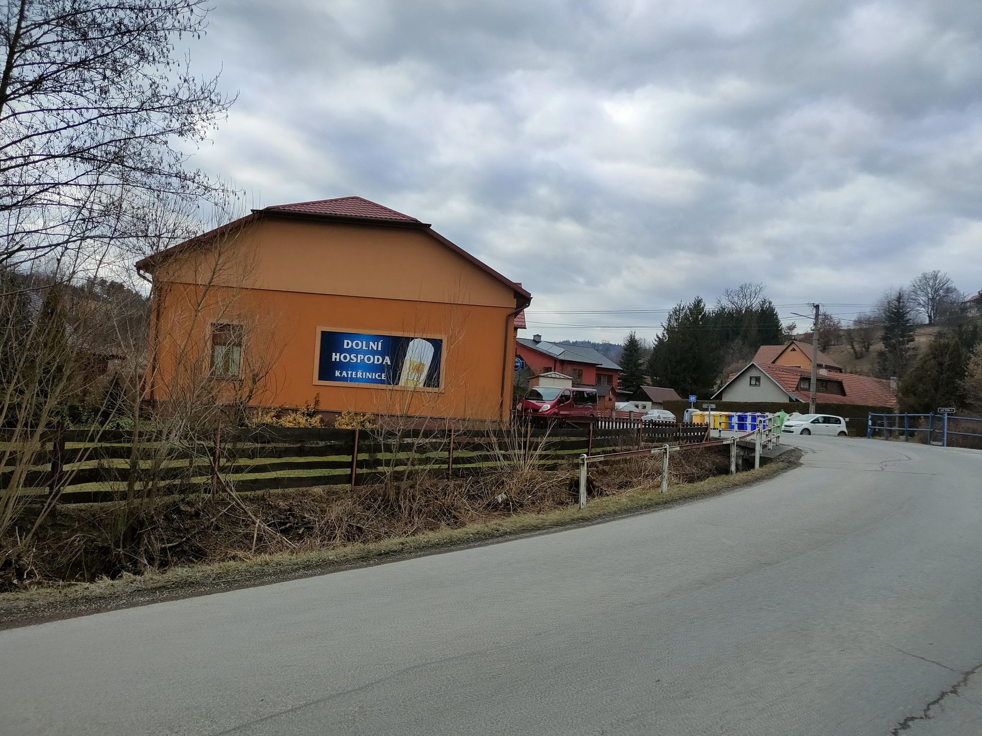 Dolní hospoda foto 2