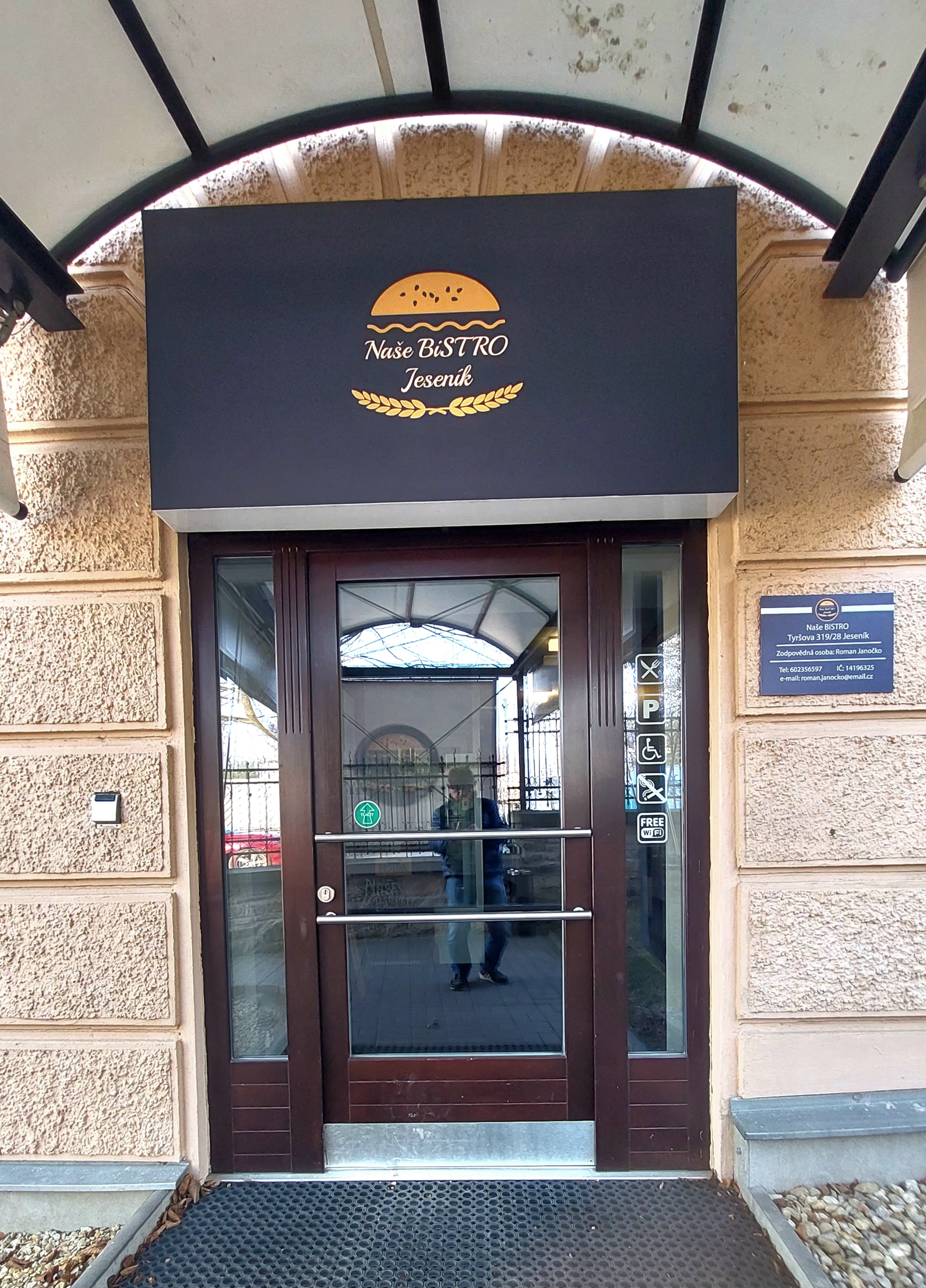 Restaurace Naše BiSTRO foto 4