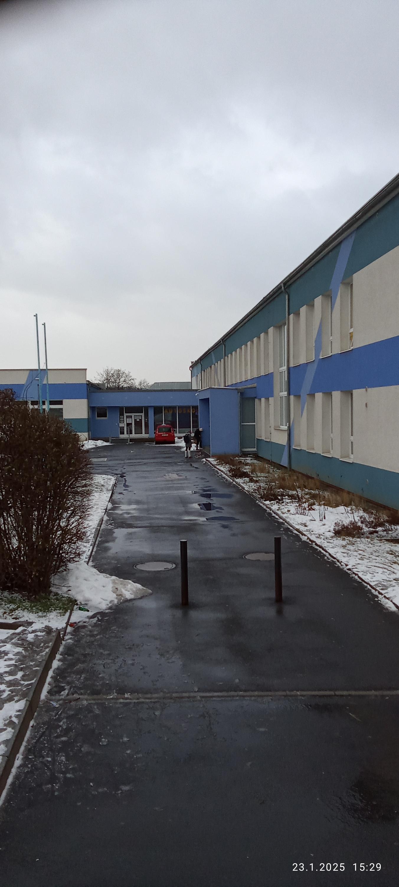 ZŠ Ostrov, Masarykova foto 2