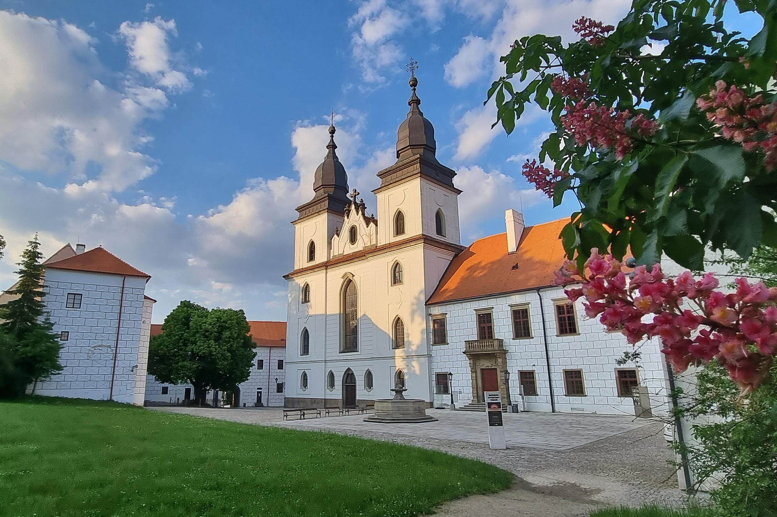 Římskokatolická farnost Třebíč - zámek